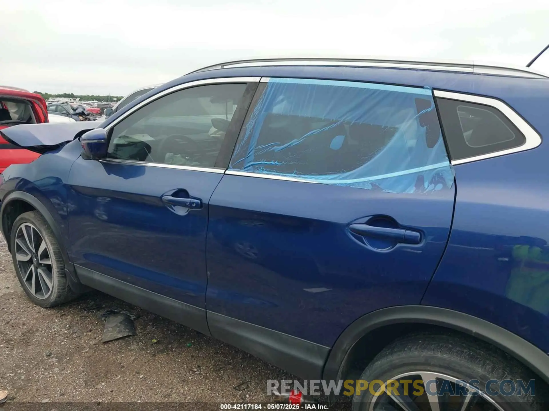 14 Photograph of a damaged car JN1BJ1CPXKW226991 NISSAN ROGUE SPORT 2019