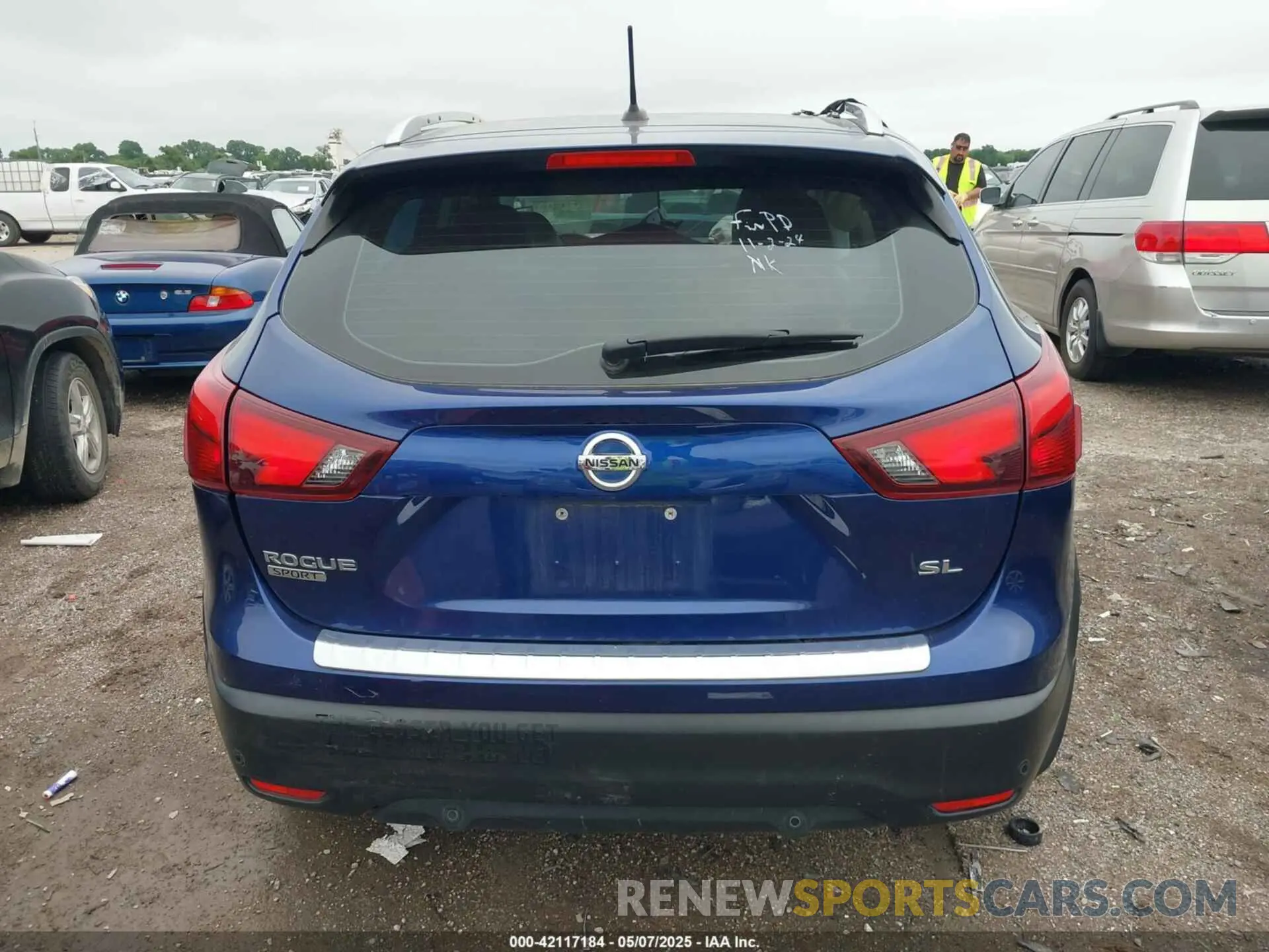 16 Photograph of a damaged car JN1BJ1CPXKW226991 NISSAN ROGUE SPORT 2019