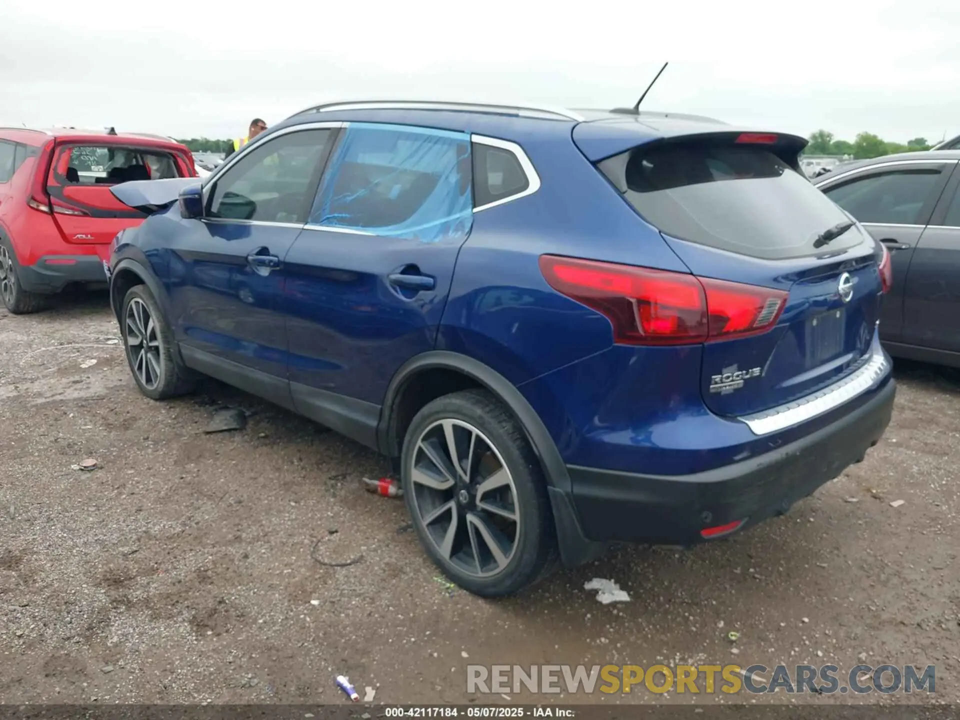 3 Photograph of a damaged car JN1BJ1CPXKW226991 NISSAN ROGUE SPORT 2019