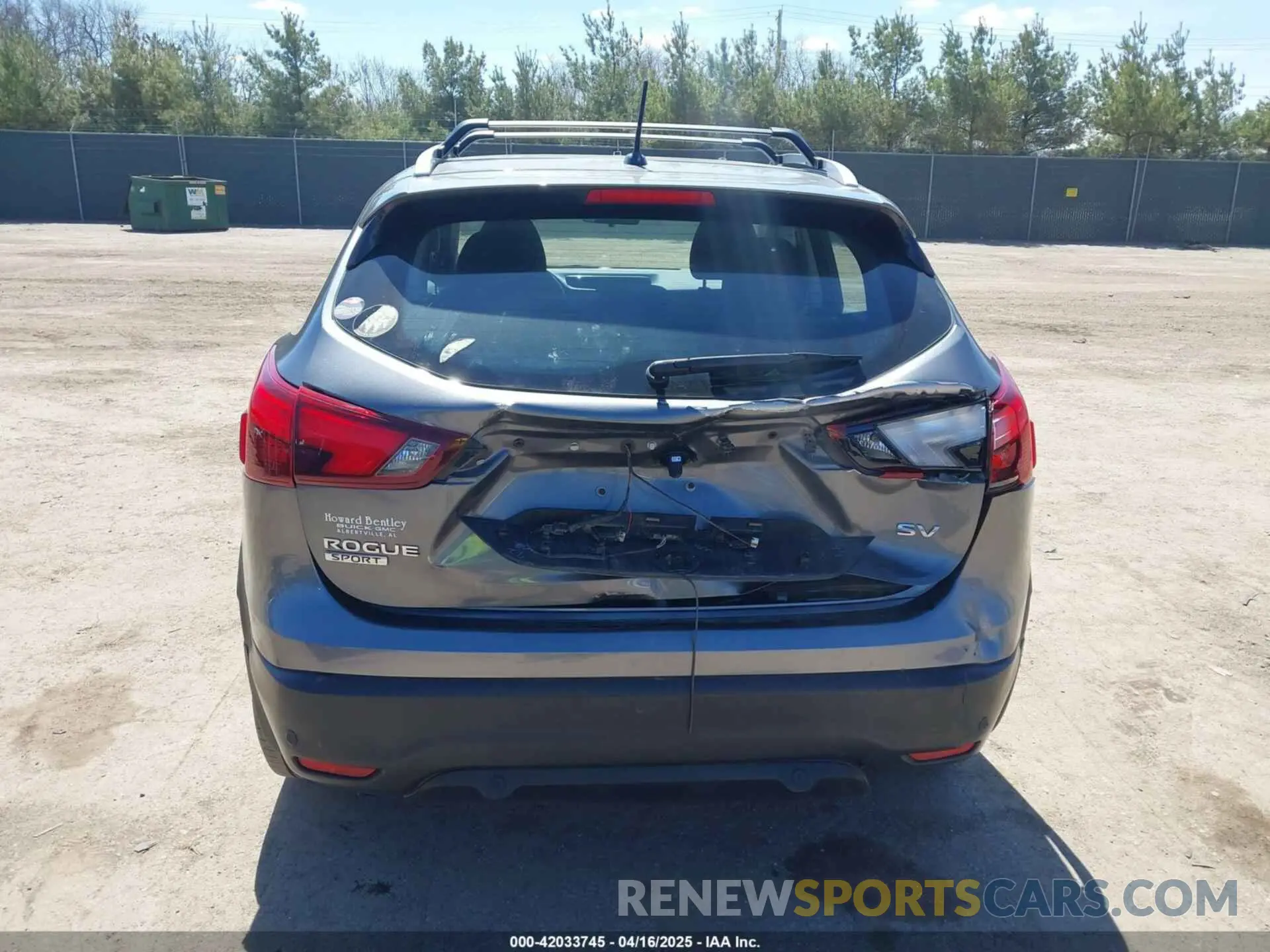 17 Photograph of a damaged car JN1BJ1CPXKW234881 NISSAN ROGUE SPORT 2019