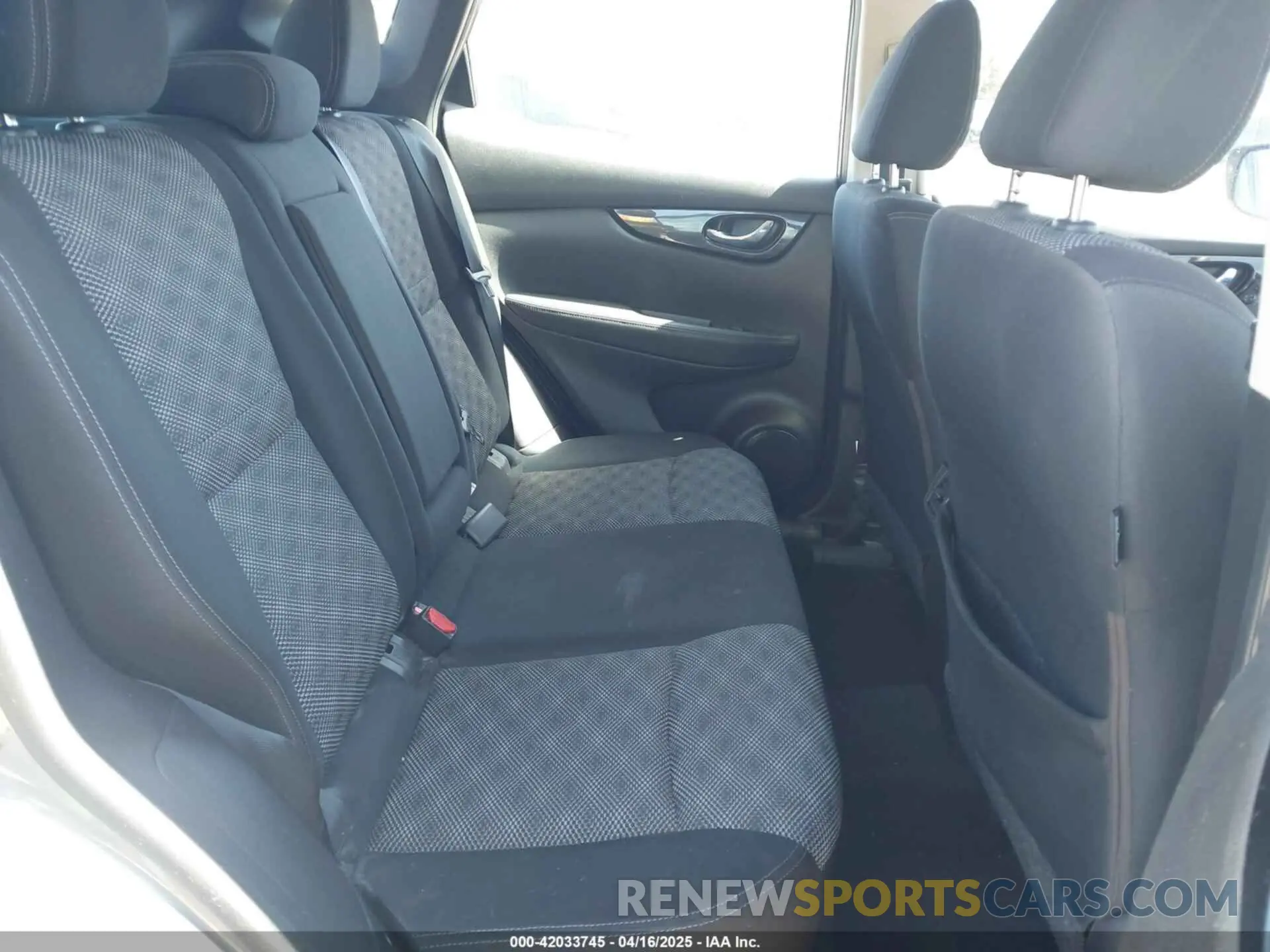 8 Photograph of a damaged car JN1BJ1CPXKW234881 NISSAN ROGUE SPORT 2019