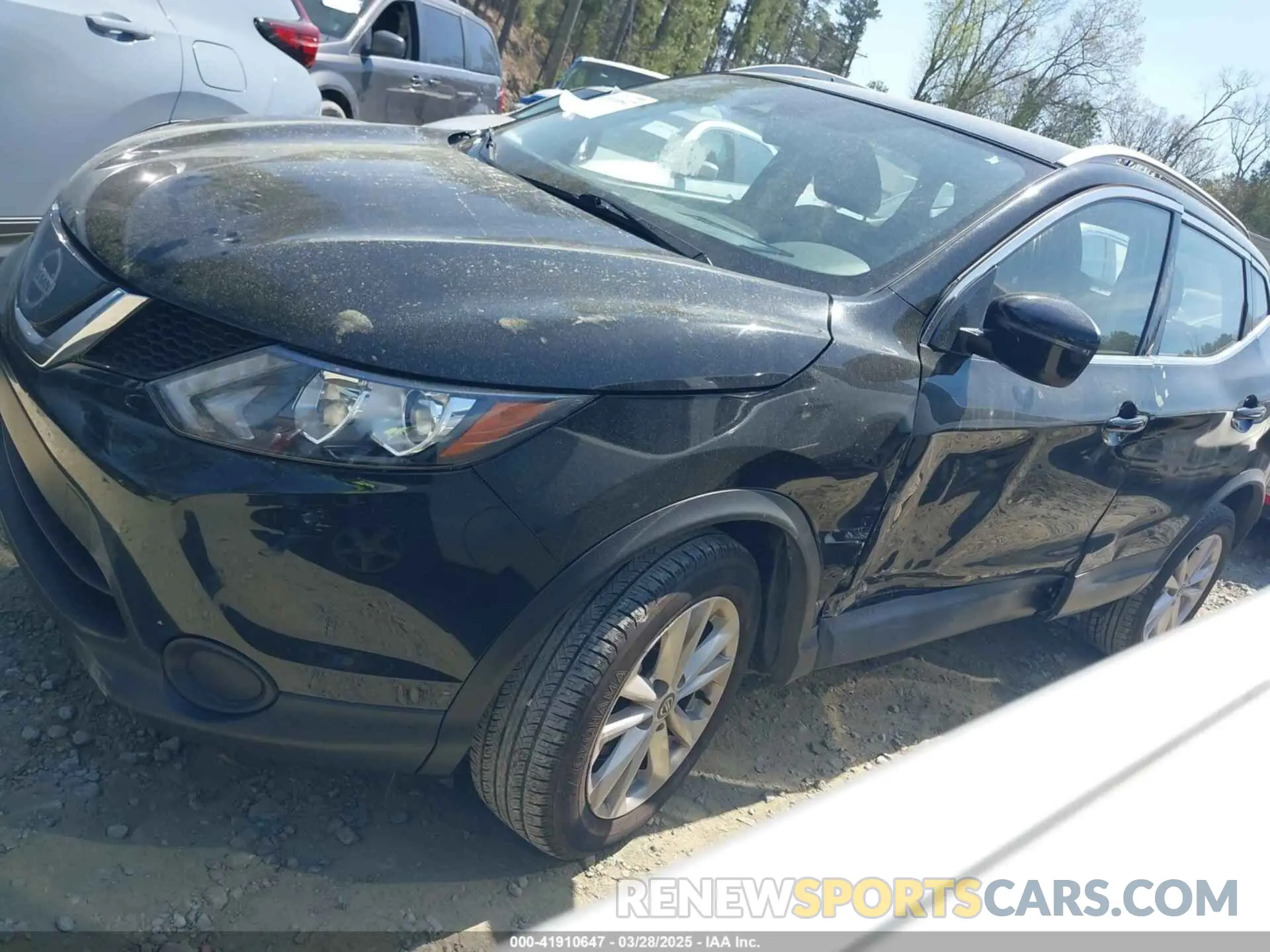 14 Photograph of a damaged car JN1BJ1CPXKW239644 NISSAN ROGUE SPORT 2019