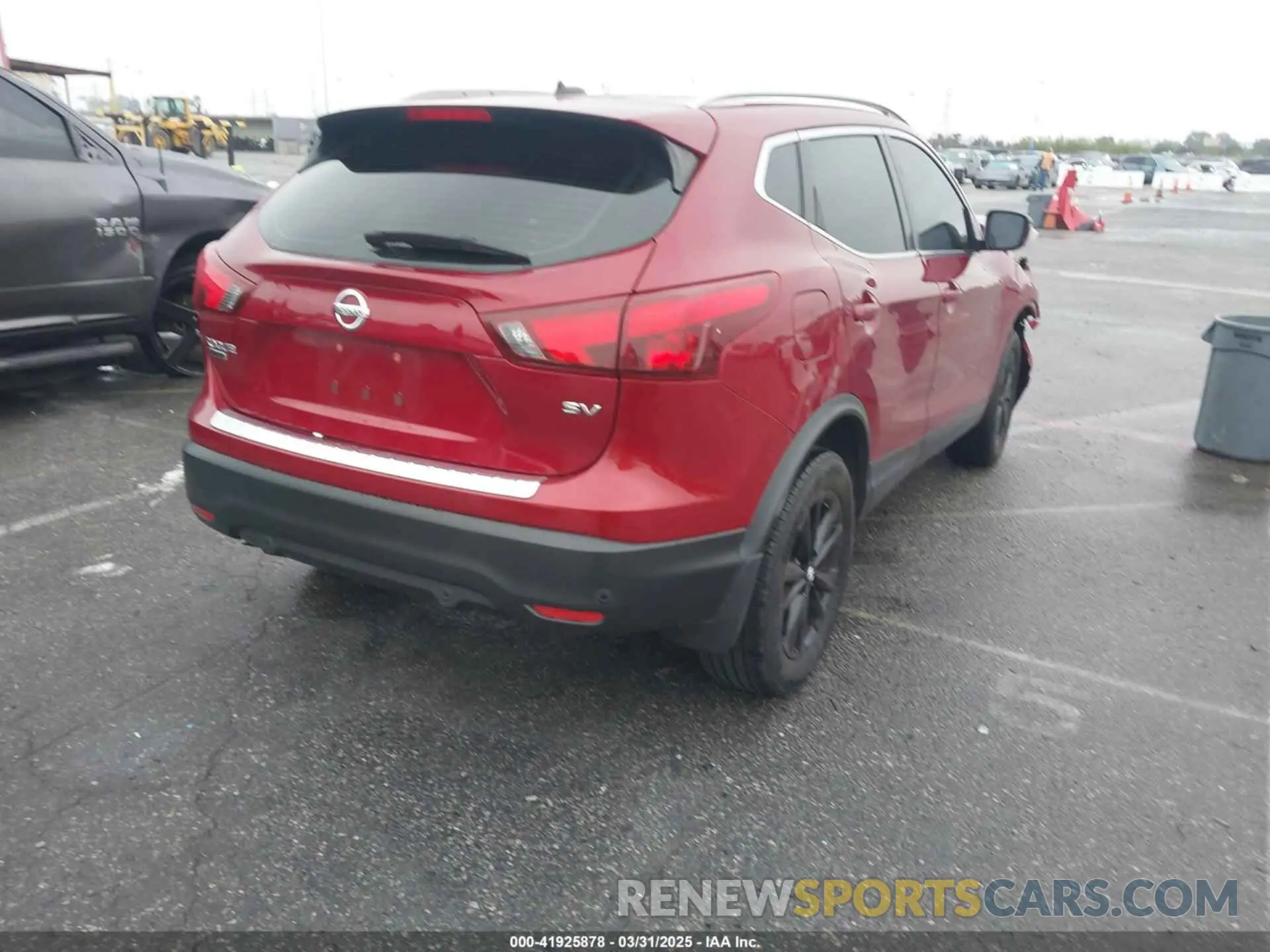 4 Photograph of a damaged car JN1BJ1CPXKW242558 NISSAN ROGUE SPORT 2019
