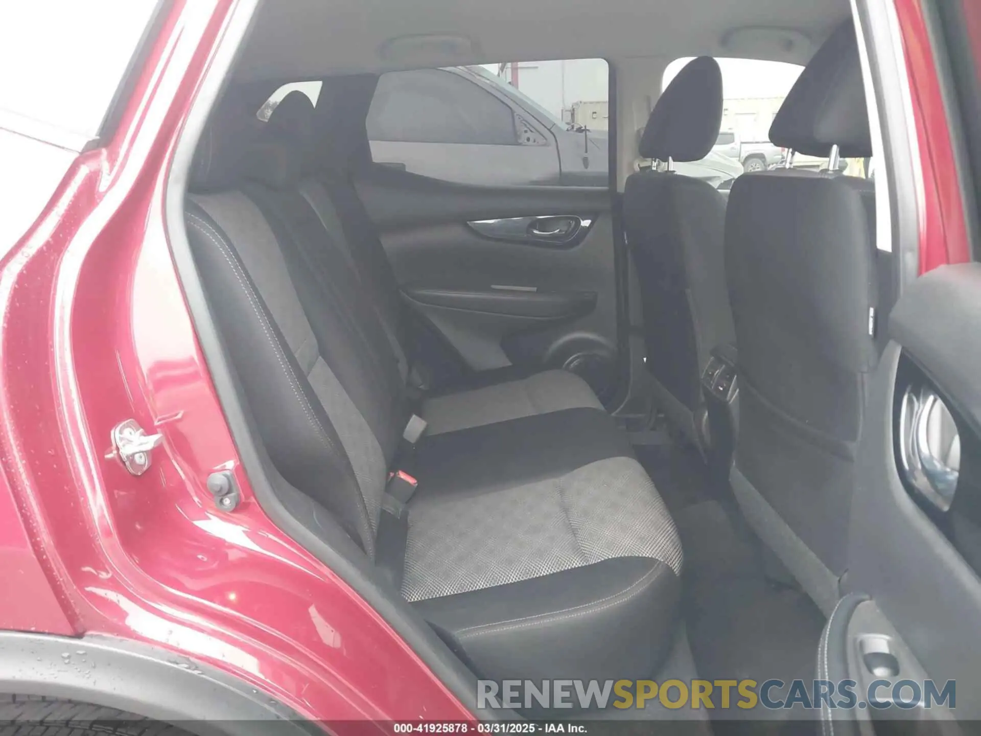 8 Photograph of a damaged car JN1BJ1CPXKW242558 NISSAN ROGUE SPORT 2019