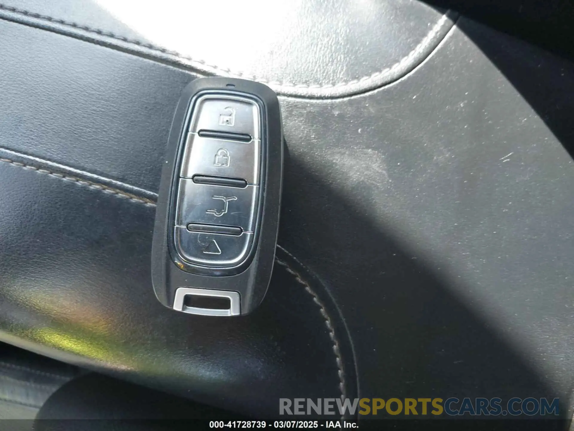 11 Photograph of a damaged car JN1BJ1CPXKW527194 NISSAN ROGUE SPORT 2019