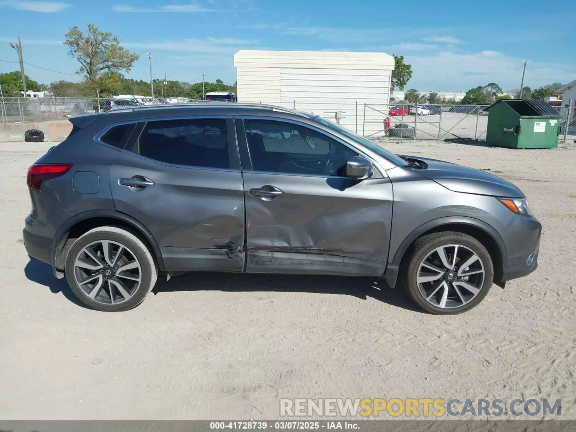 13 Photograph of a damaged car JN1BJ1CPXKW527194 NISSAN ROGUE SPORT 2019