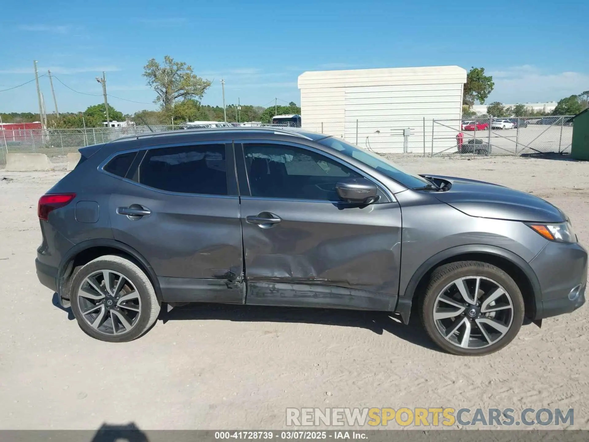 6 Photograph of a damaged car JN1BJ1CPXKW527194 NISSAN ROGUE SPORT 2019