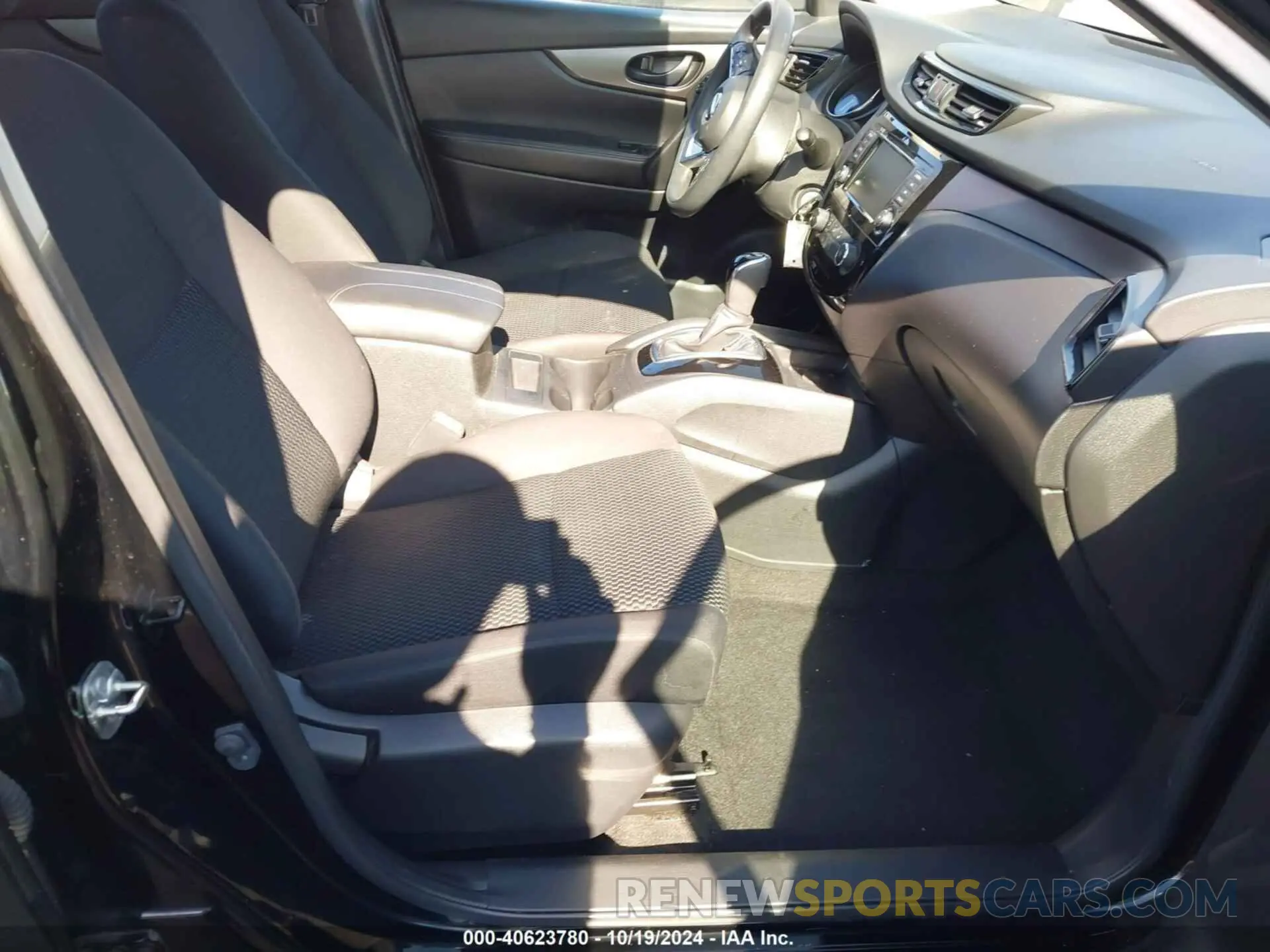 5 Photograph of a damaged car JN1BJ1CPXKW529334 NISSAN ROGUE SPORT 2019