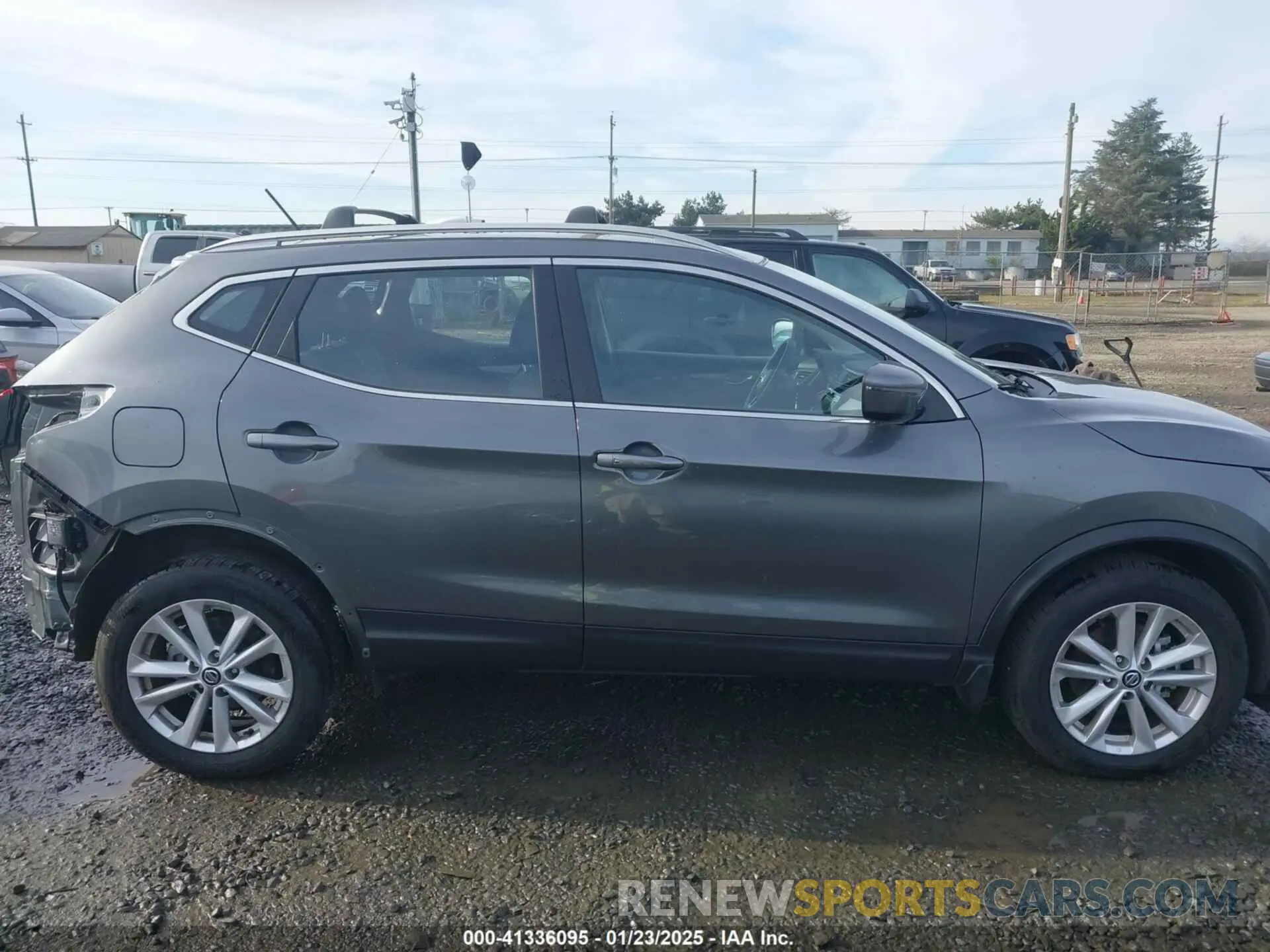 14 Photograph of a damaged car JN1BJ1CR0KW319763 NISSAN ROGUE SPORT 2019