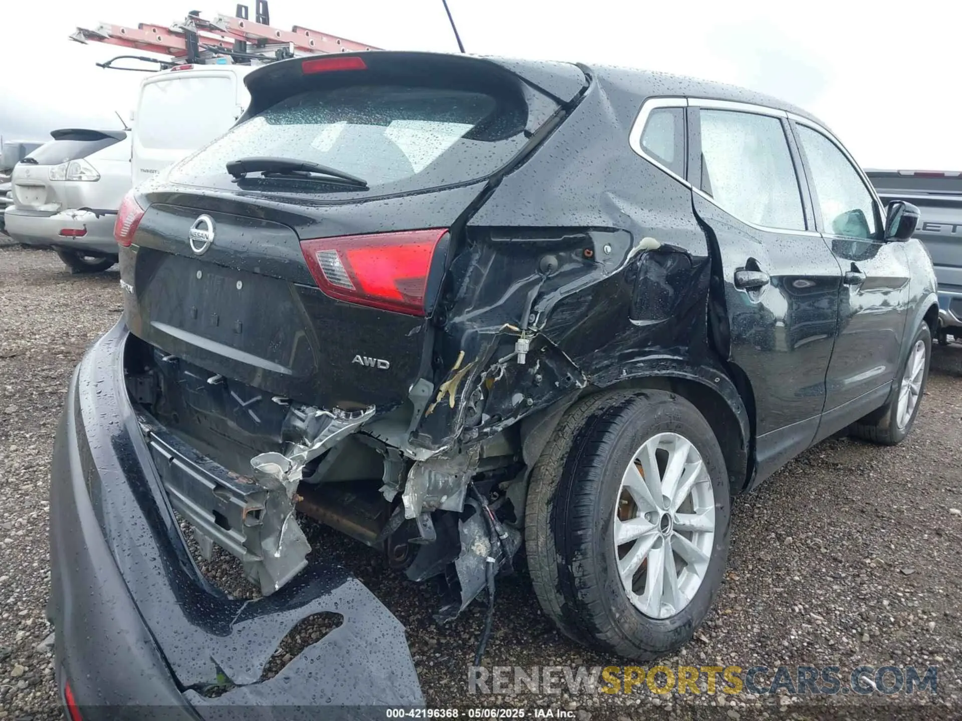 16 Photograph of a damaged car JN1BJ1CR0KW329564 NISSAN ROGUE SPORT 2019
