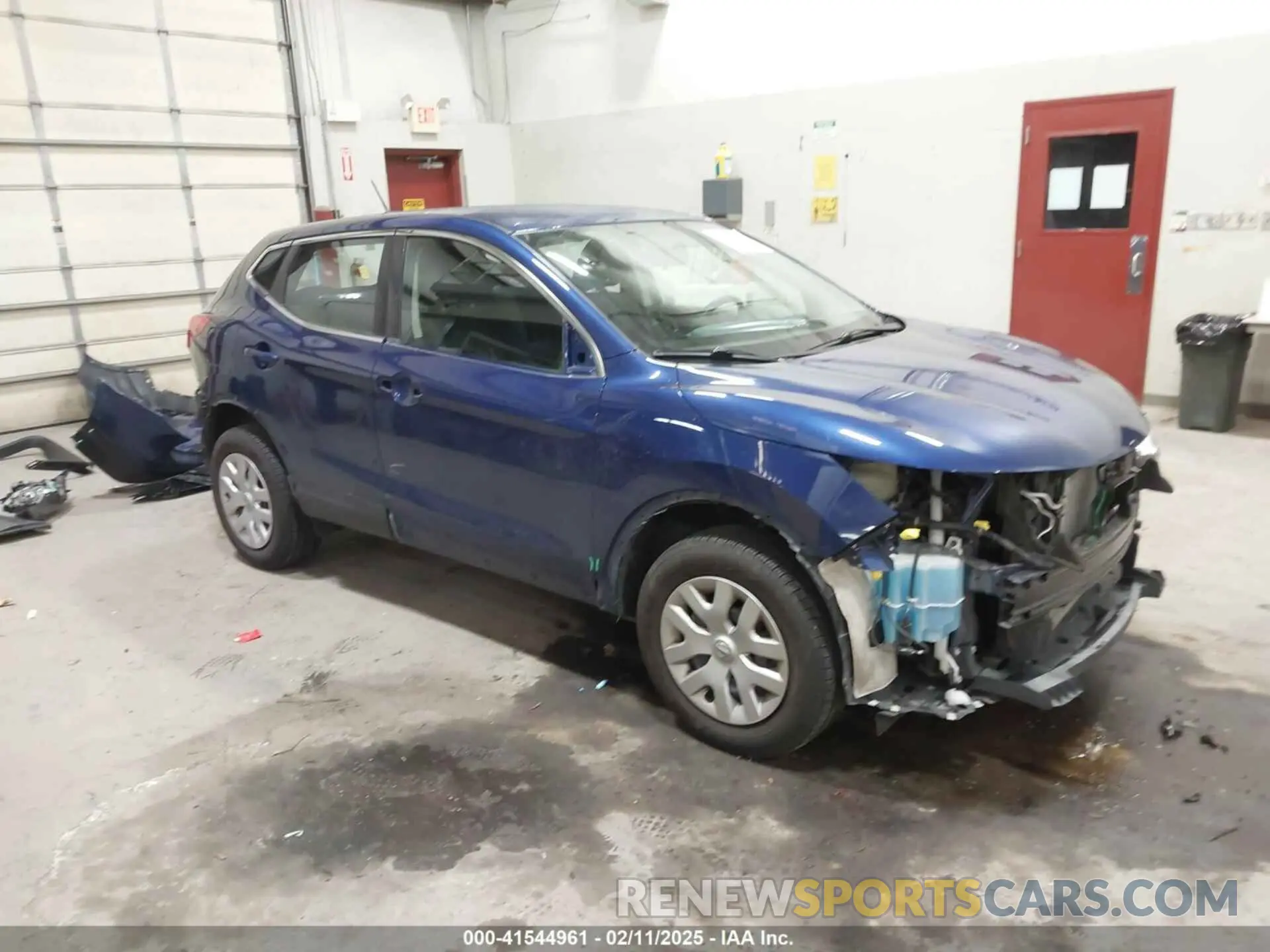 1 Photograph of a damaged car JN1BJ1CR0KW331105 NISSAN ROGUE SPORT 2019