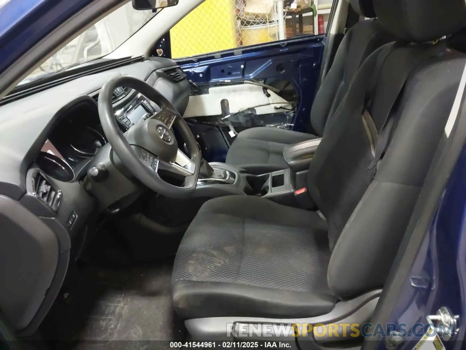 5 Photograph of a damaged car JN1BJ1CR0KW331105 NISSAN ROGUE SPORT 2019