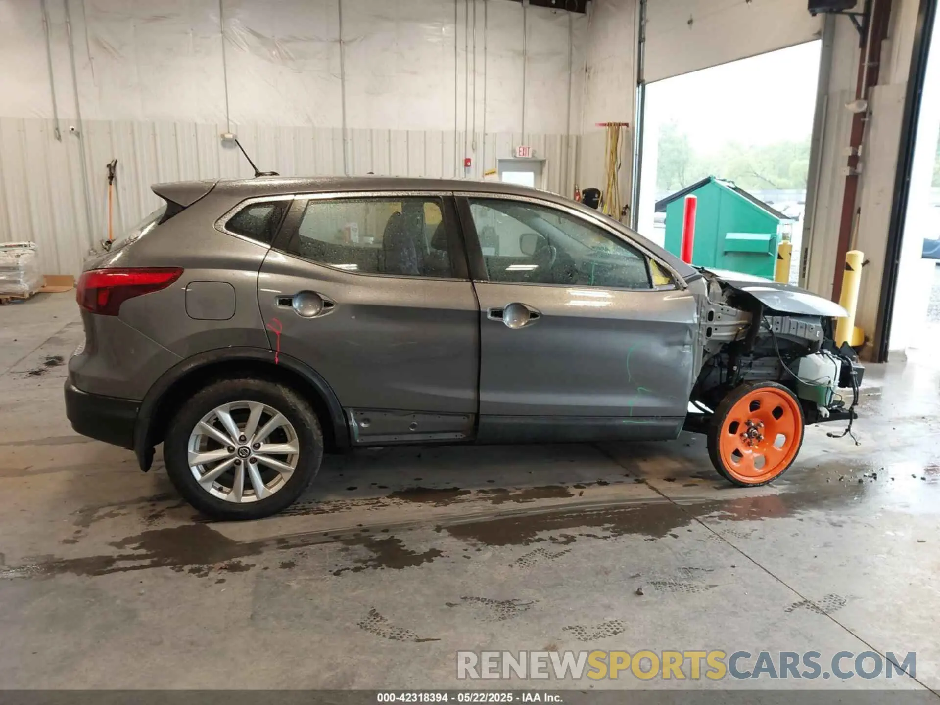 14 Photograph of a damaged car JN1BJ1CR0KW622364 NISSAN ROGUE SPORT 2019
