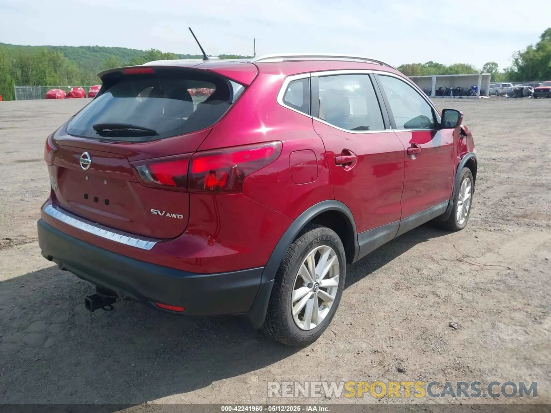 4 Photograph of a damaged car JN1BJ1CR1KW336183 NISSAN ROGUE SPORT 2019