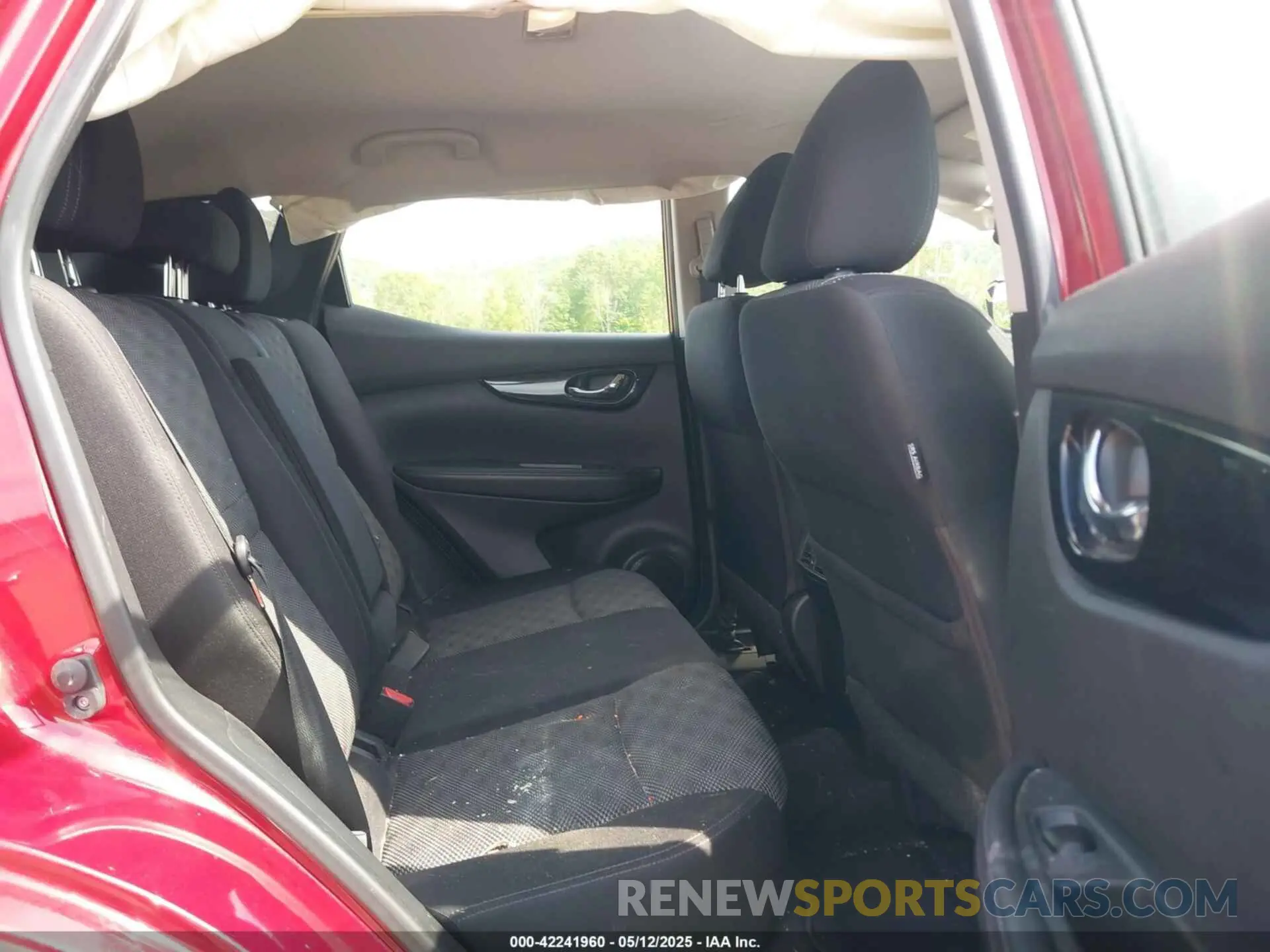 8 Photograph of a damaged car JN1BJ1CR1KW336183 NISSAN ROGUE SPORT 2019