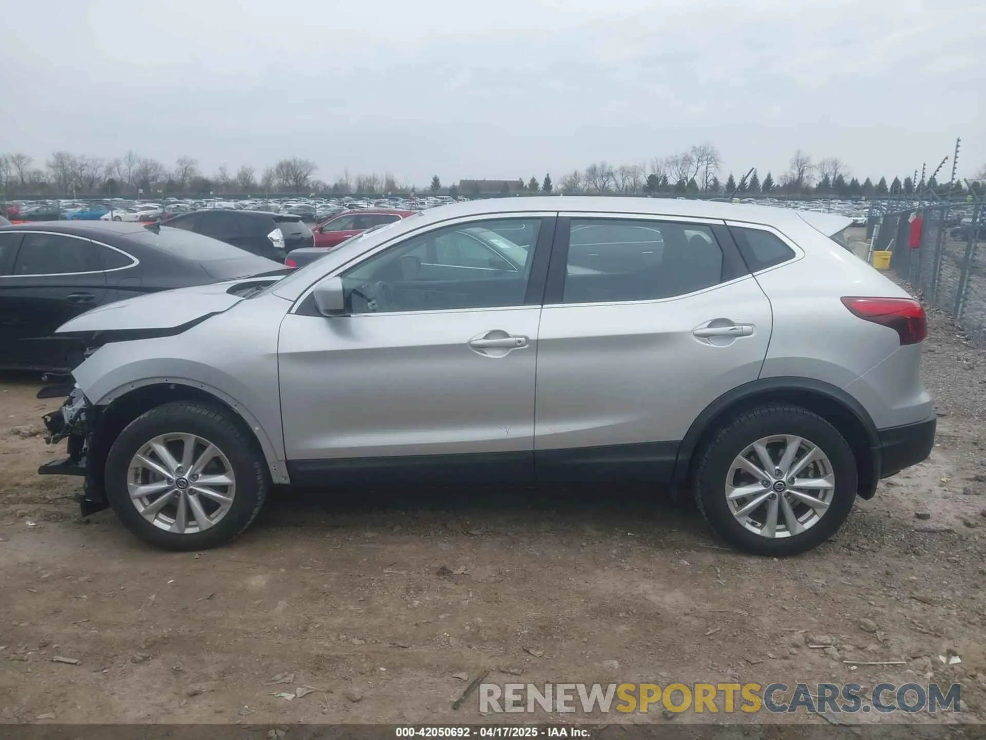15 Photograph of a damaged car JN1BJ1CR1KW629274 NISSAN ROGUE SPORT 2019
