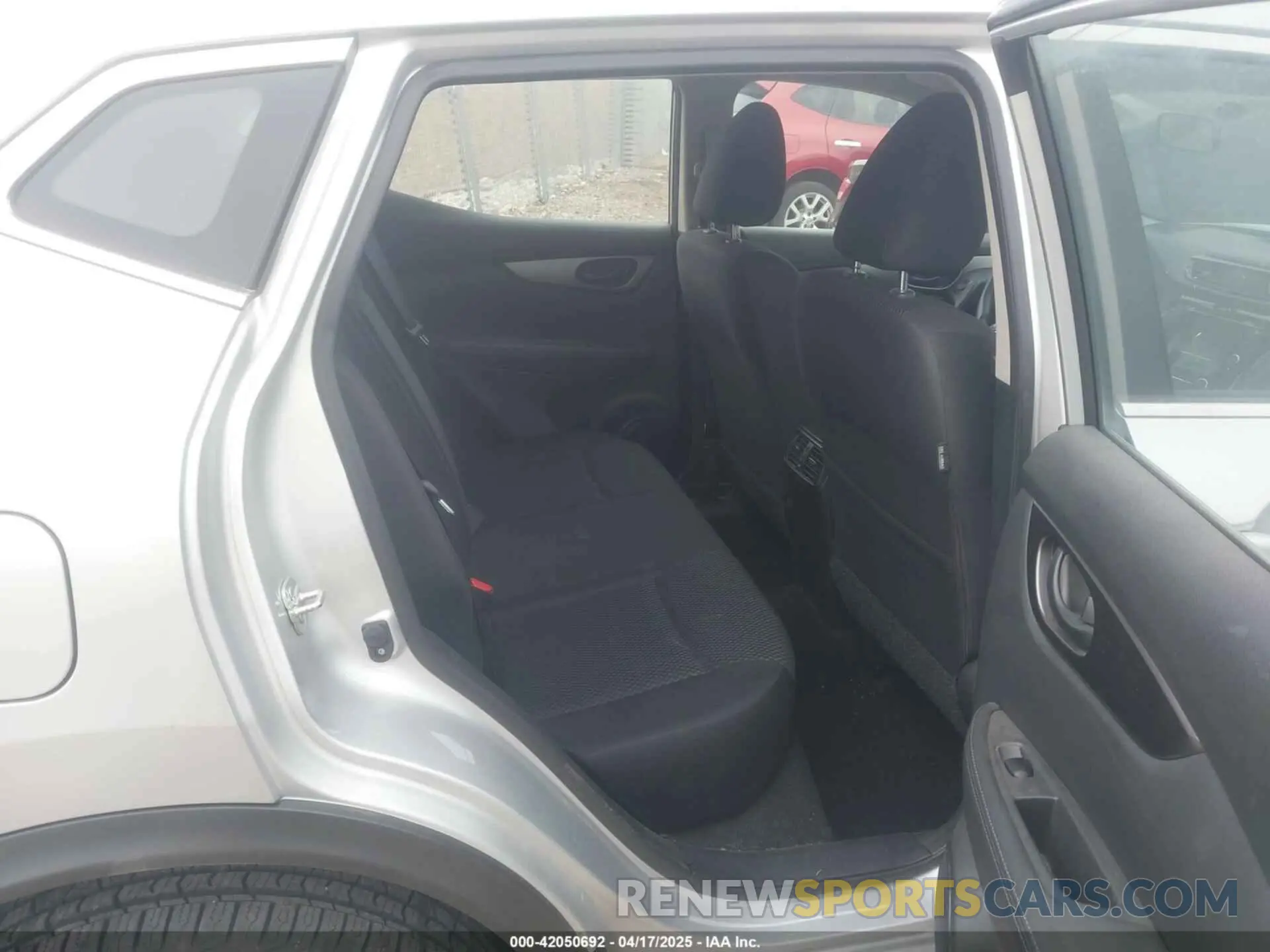 8 Photograph of a damaged car JN1BJ1CR1KW629274 NISSAN ROGUE SPORT 2019