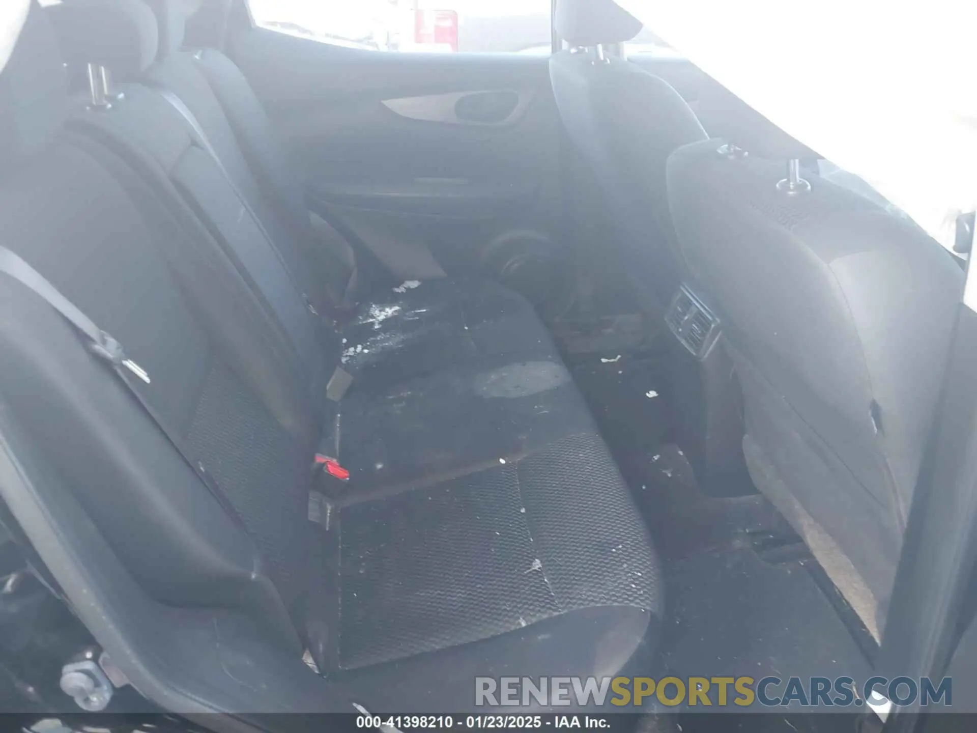 8 Photograph of a damaged car JN1BJ1CR2KW323751 NISSAN ROGUE SPORT 2019