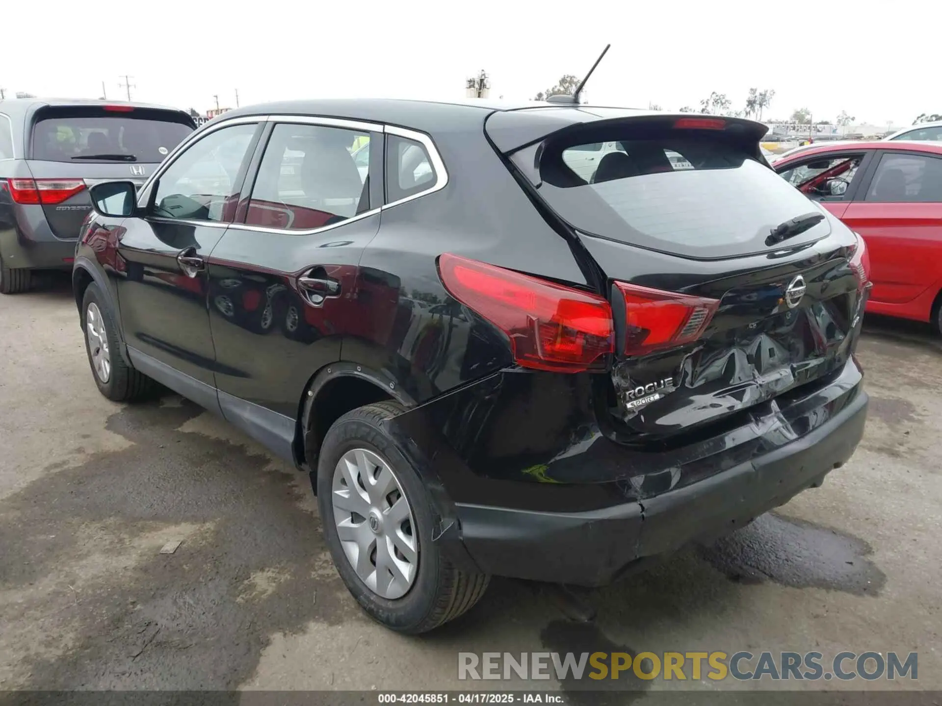 3 Photograph of a damaged car JN1BJ1CR3KW316615 NISSAN ROGUE SPORT 2019