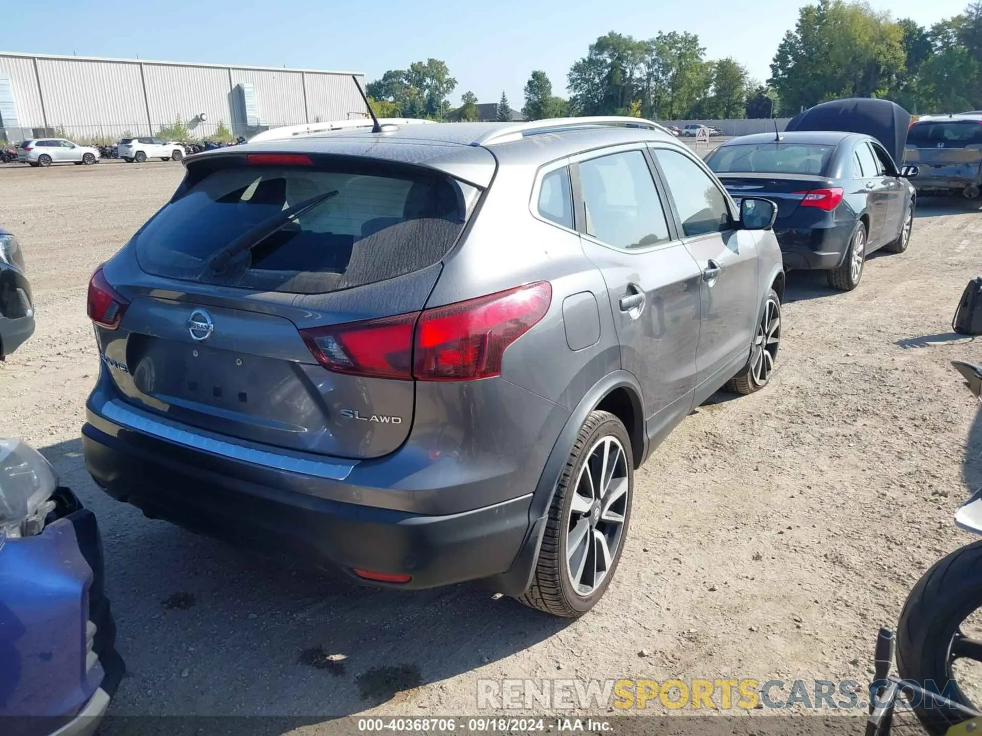 4 Photograph of a damaged car JN1BJ1CR3KW329350 NISSAN ROGUE SPORT 2019