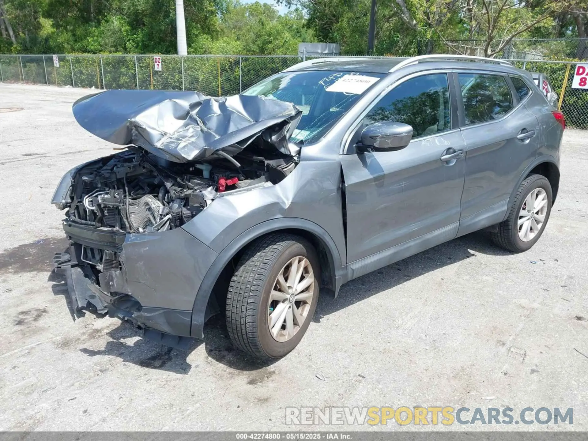 2 Photograph of a damaged car JN1BJ1CR3KW623332 NISSAN ROGUE SPORT 2019