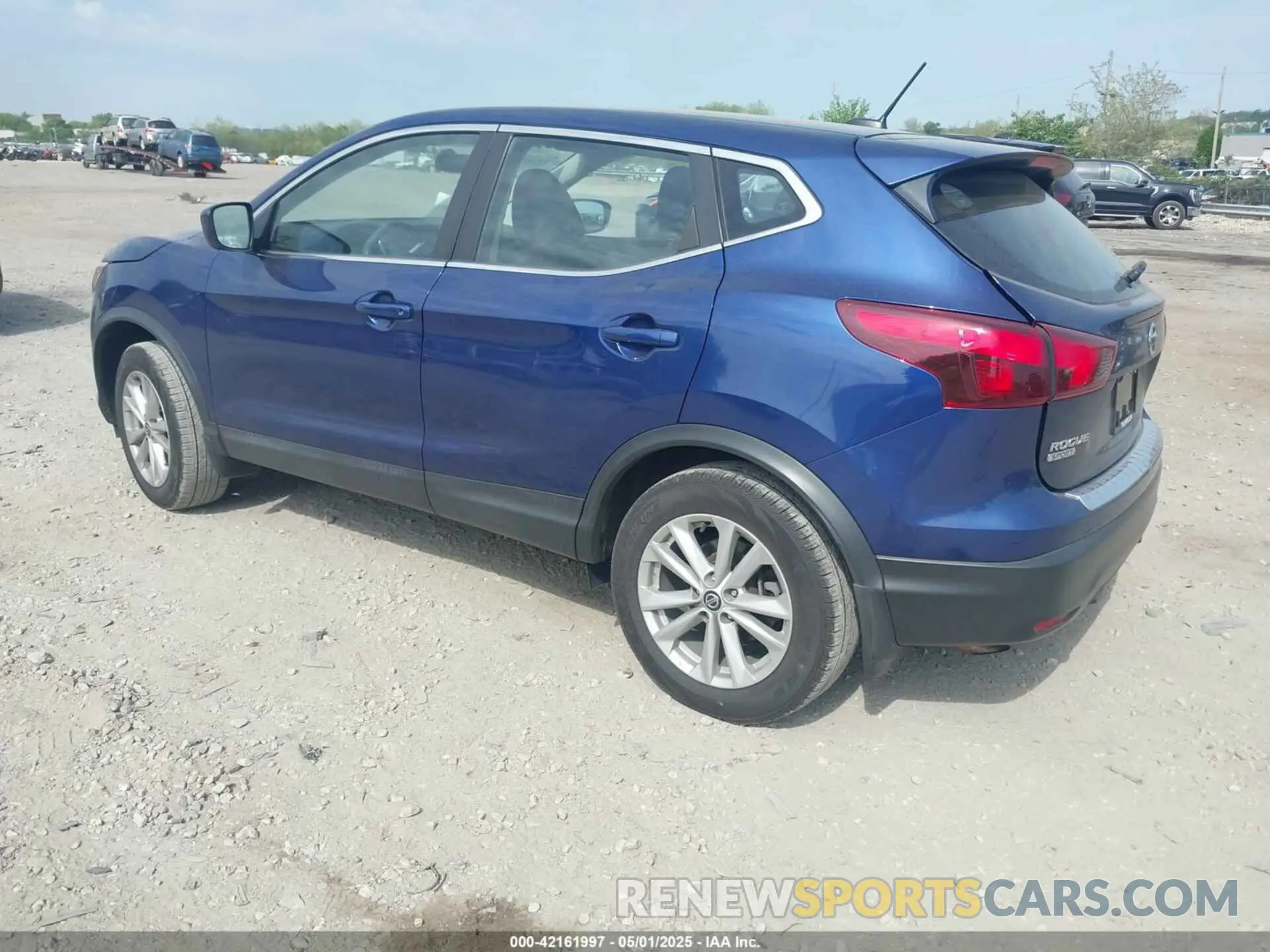 3 Photograph of a damaged car JN1BJ1CR4KW321693 NISSAN ROGUE SPORT 2019