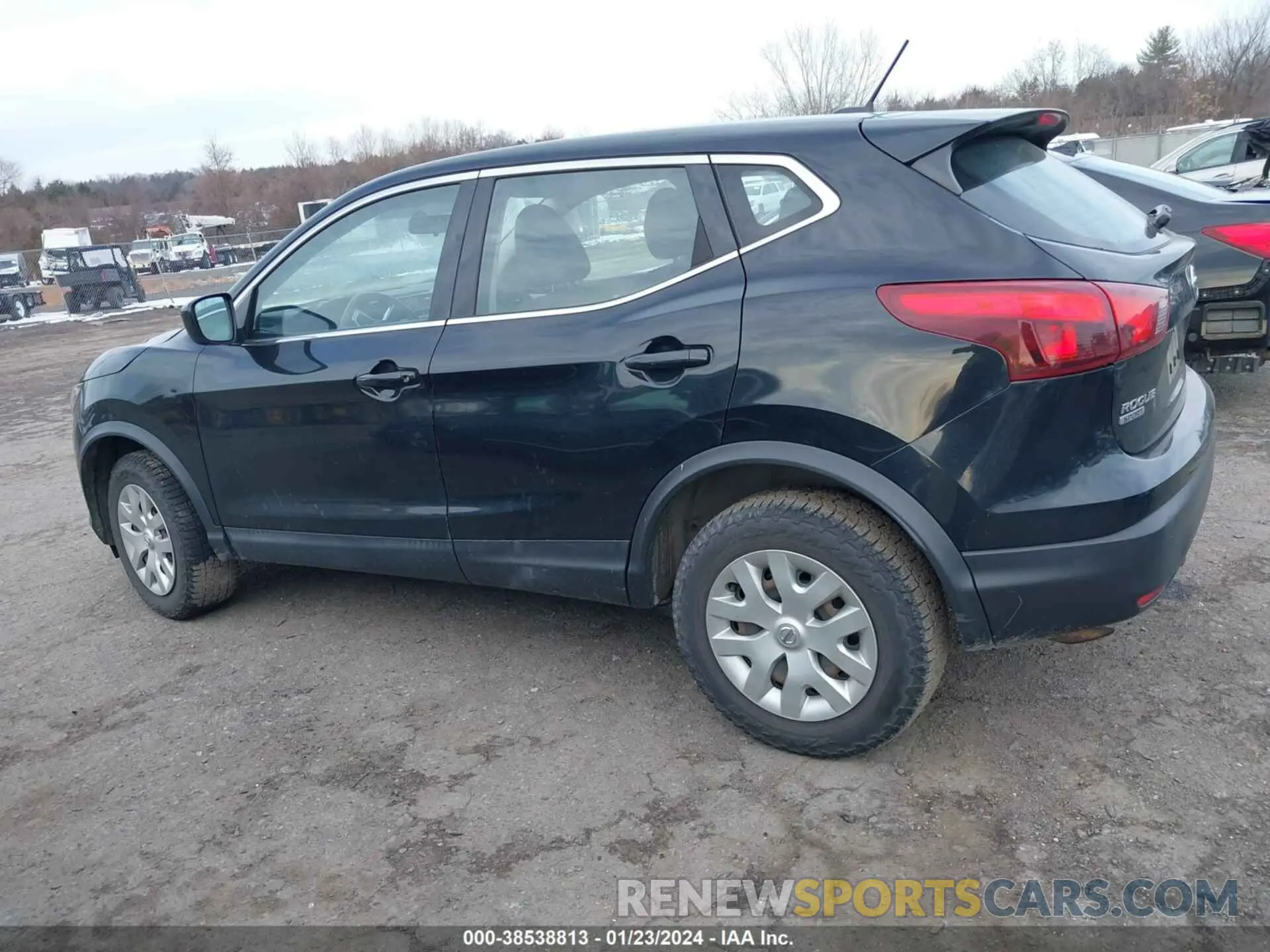 14 Photograph of a damaged car JN1BJ1CR4KW323699 NISSAN ROGUE SPORT 2019