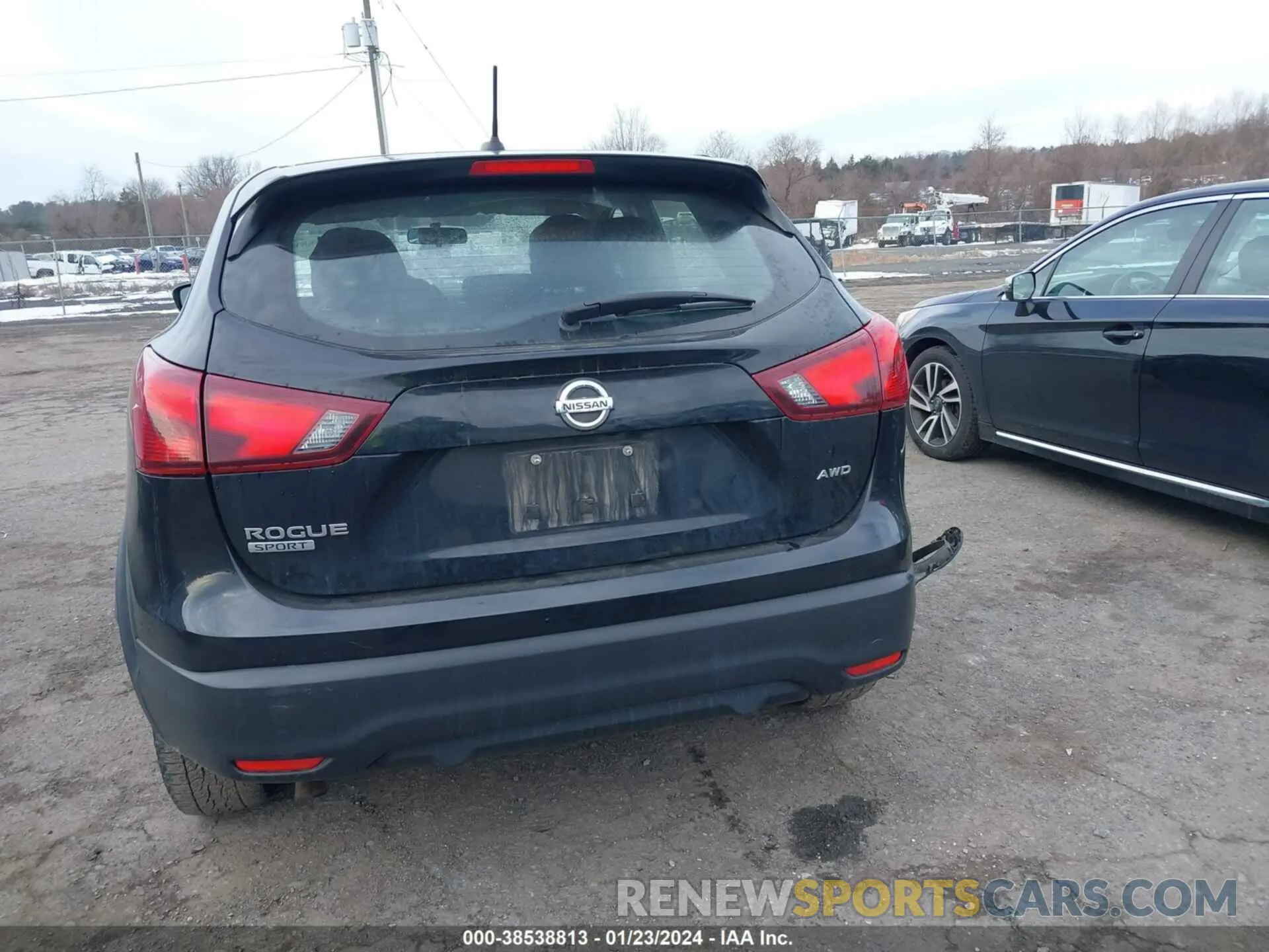 16 Photograph of a damaged car JN1BJ1CR4KW323699 NISSAN ROGUE SPORT 2019