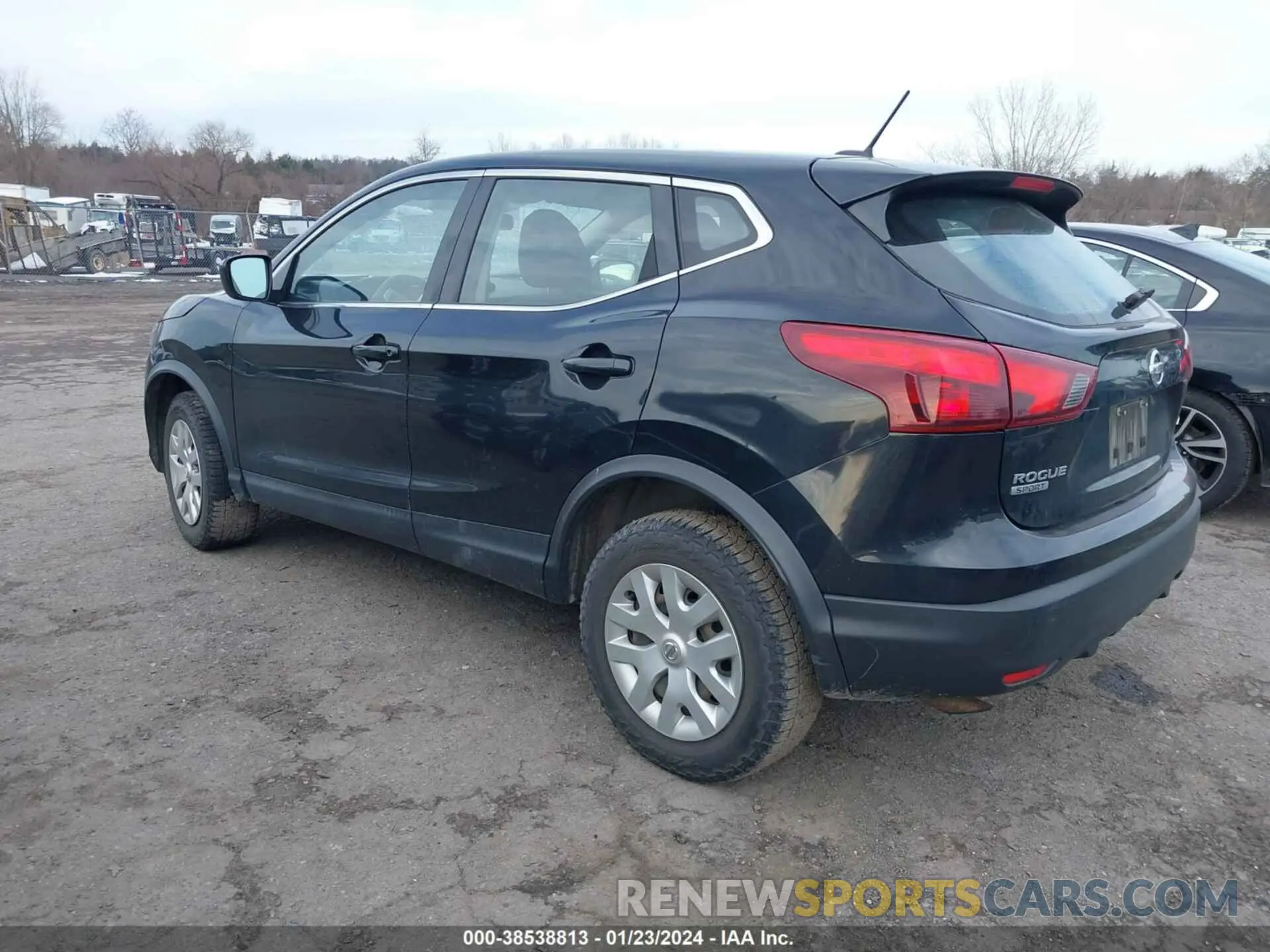 3 Photograph of a damaged car JN1BJ1CR4KW323699 NISSAN ROGUE SPORT 2019