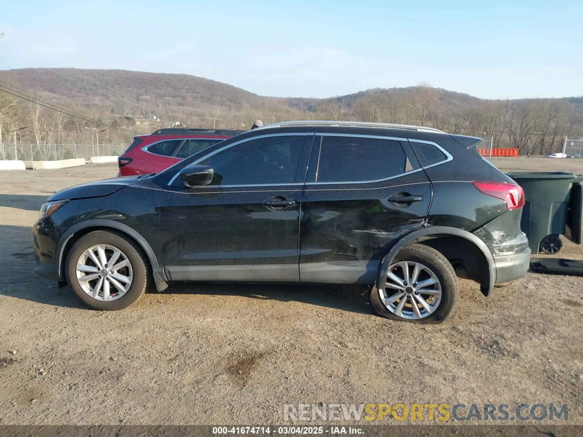 15 Photograph of a damaged car JN1BJ1CR4KW626837 NISSAN ROGUE SPORT 2019
