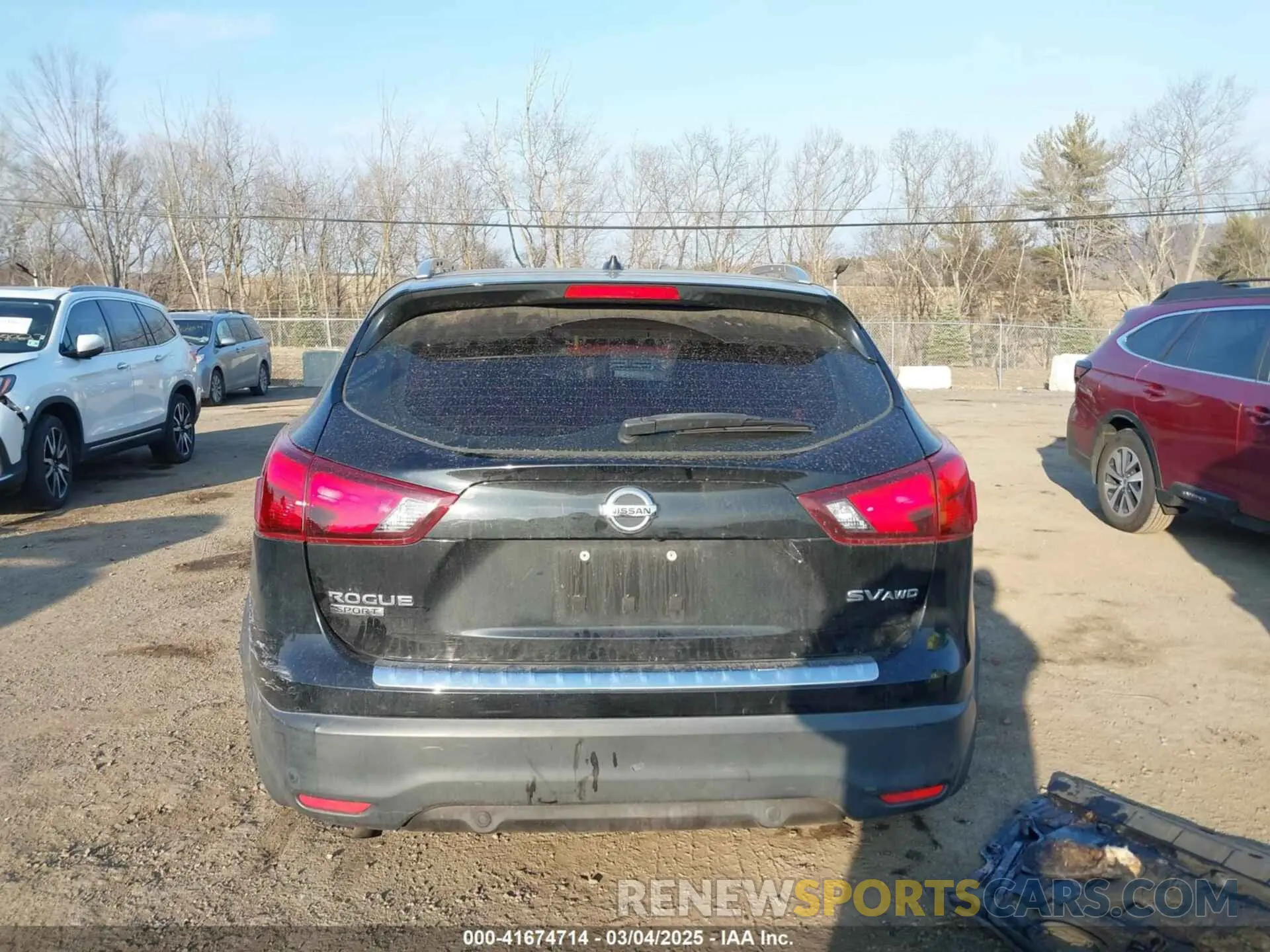 17 Photograph of a damaged car JN1BJ1CR4KW626837 NISSAN ROGUE SPORT 2019