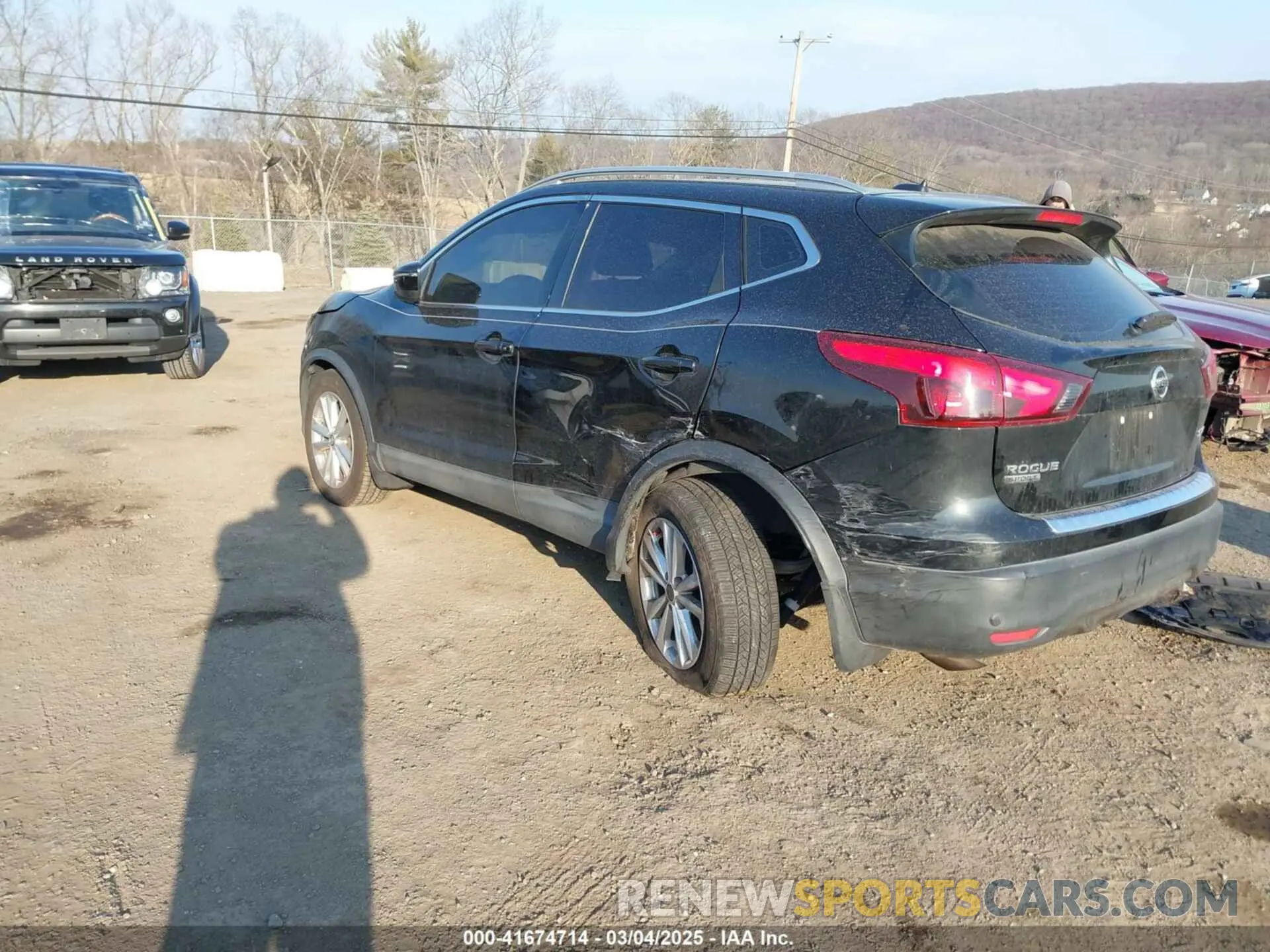 3 Photograph of a damaged car JN1BJ1CR4KW626837 NISSAN ROGUE SPORT 2019