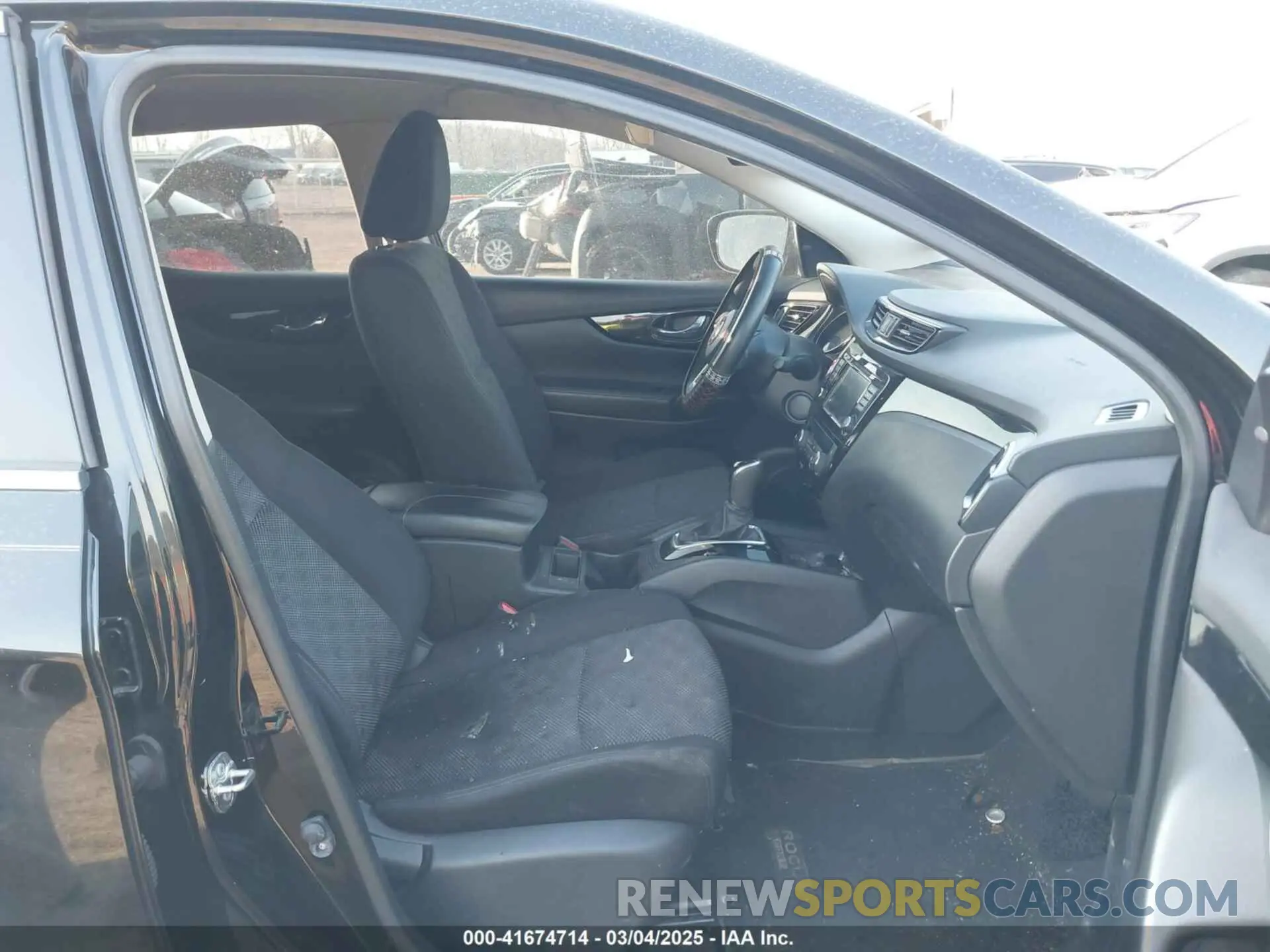 5 Photograph of a damaged car JN1BJ1CR4KW626837 NISSAN ROGUE SPORT 2019