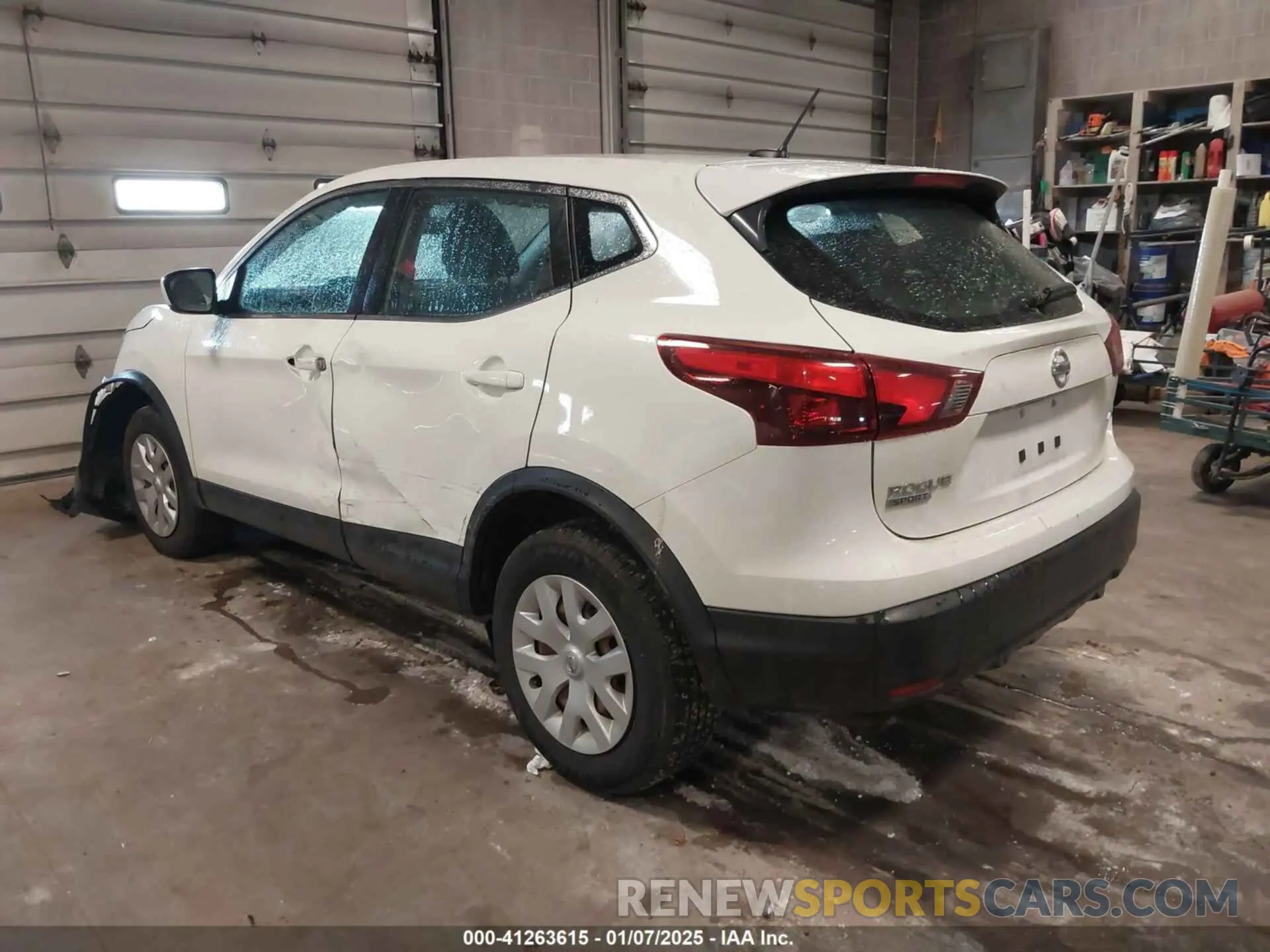 3 Photograph of a damaged car JN1BJ1CR5KW350801 NISSAN ROGUE SPORT 2019