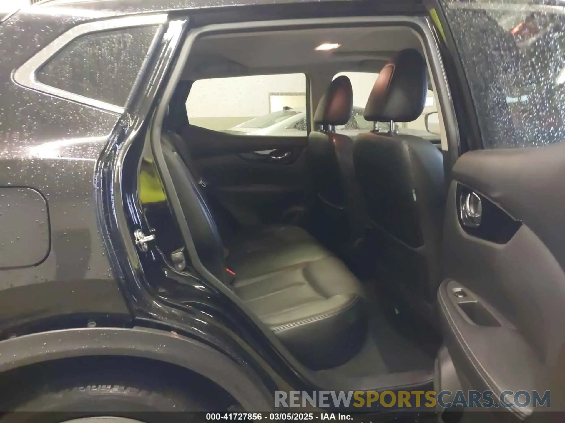 8 Photograph of a damaged car JN1BJ1CR5KW620321 NISSAN ROGUE SPORT 2019