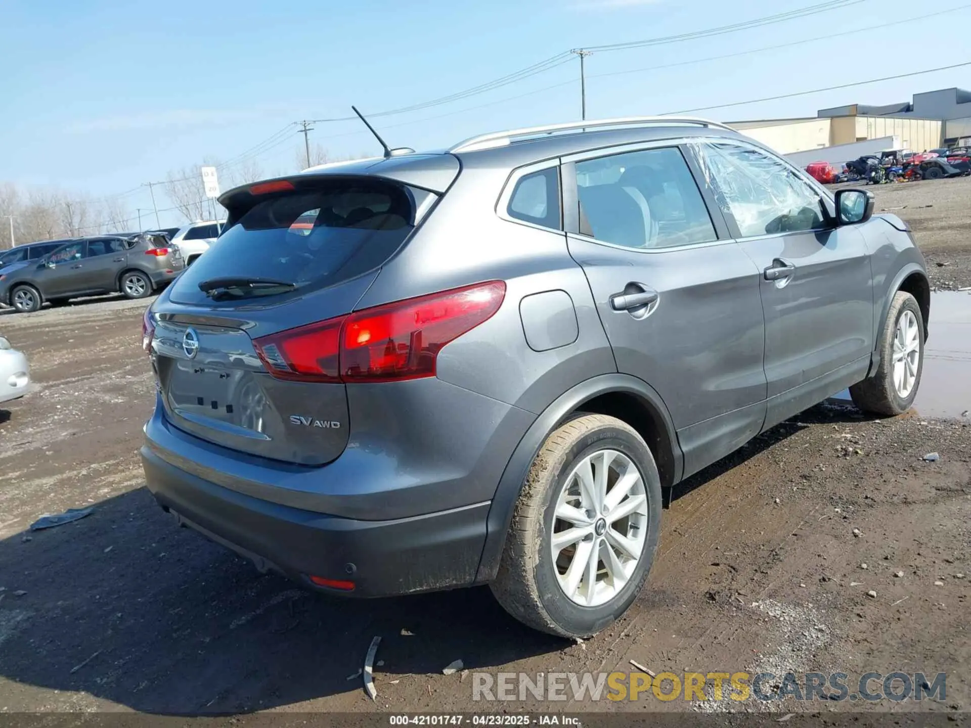 4 Photograph of a damaged car JN1BJ1CR6KW327303 NISSAN ROGUE SPORT 2019