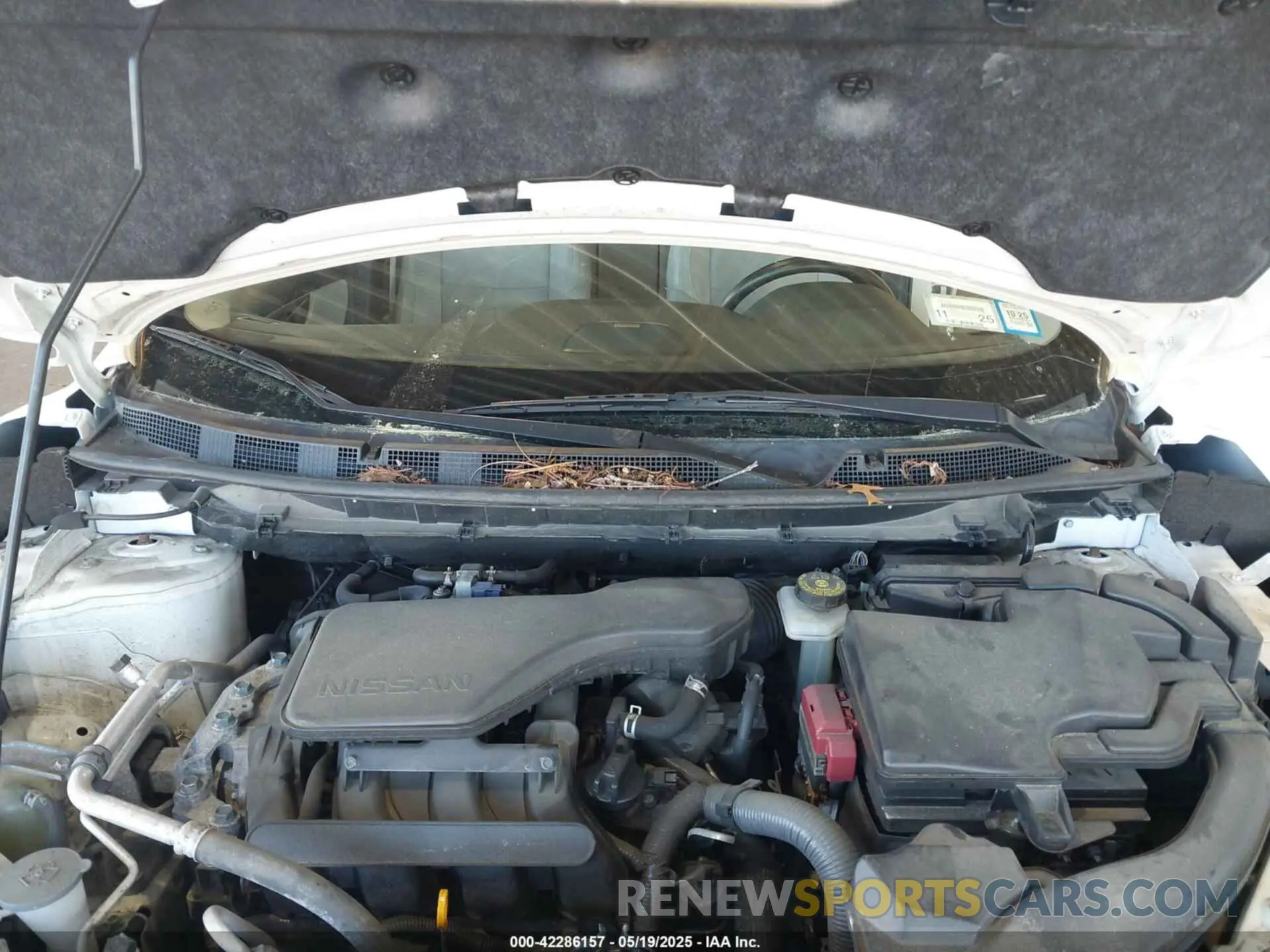 10 Photograph of a damaged car JN1BJ1CR6KW340777 NISSAN ROGUE SPORT 2019