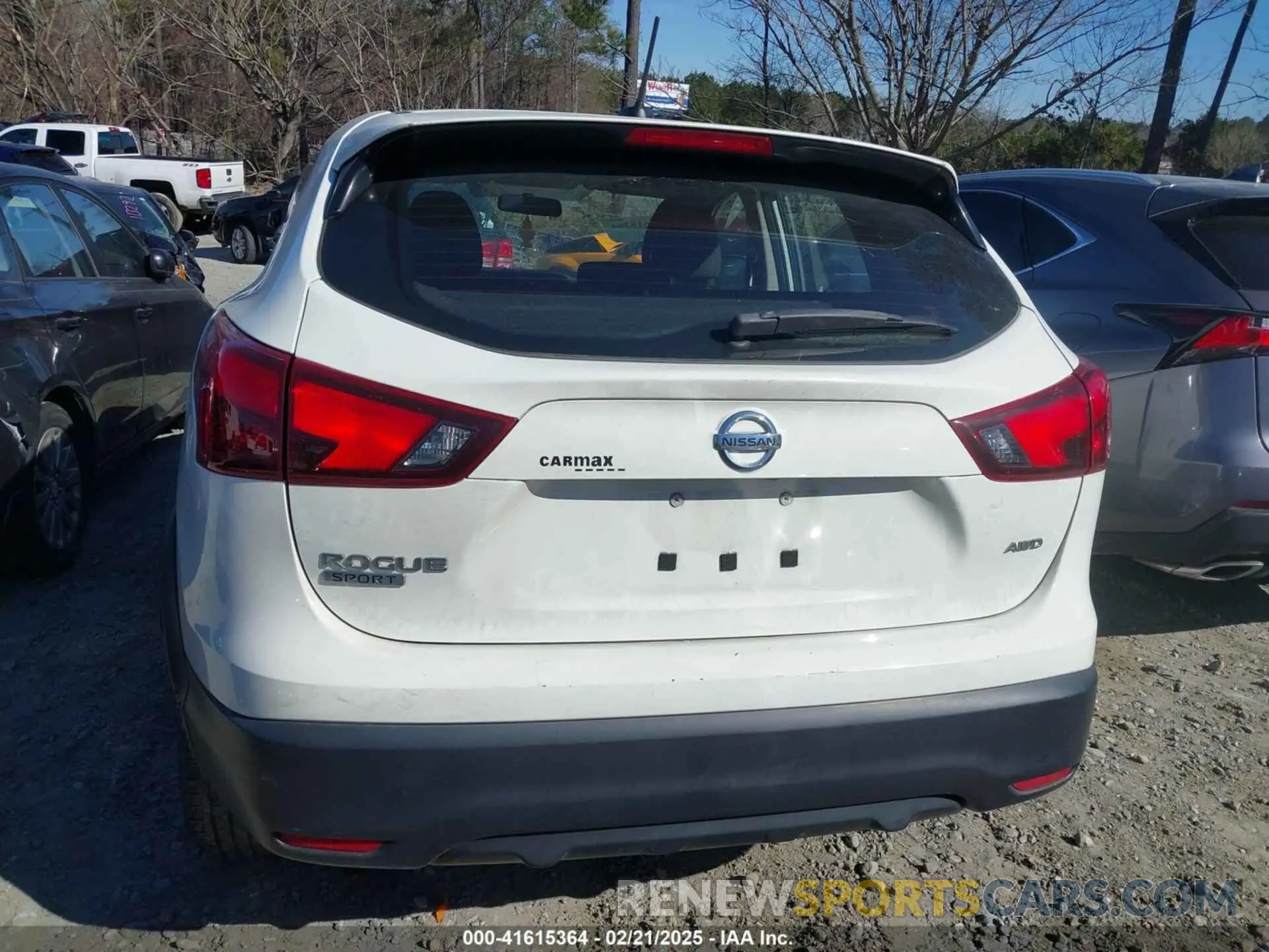 16 Photograph of a damaged car JN1BJ1CR7KW318108 NISSAN ROGUE SPORT 2019