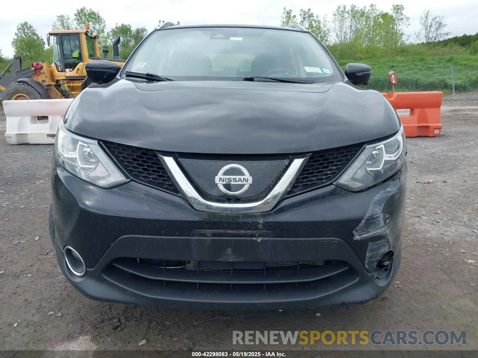 13 Photograph of a damaged car JN1BJ1CR7KW319629 NISSAN ROGUE SPORT 2019