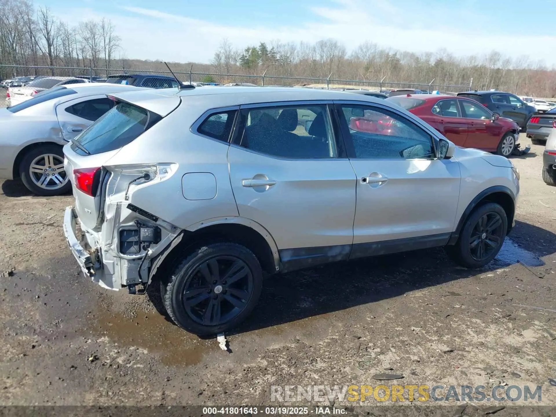 14 Photograph of a damaged car JN1BJ1CR7KW333451 NISSAN ROGUE SPORT 2019