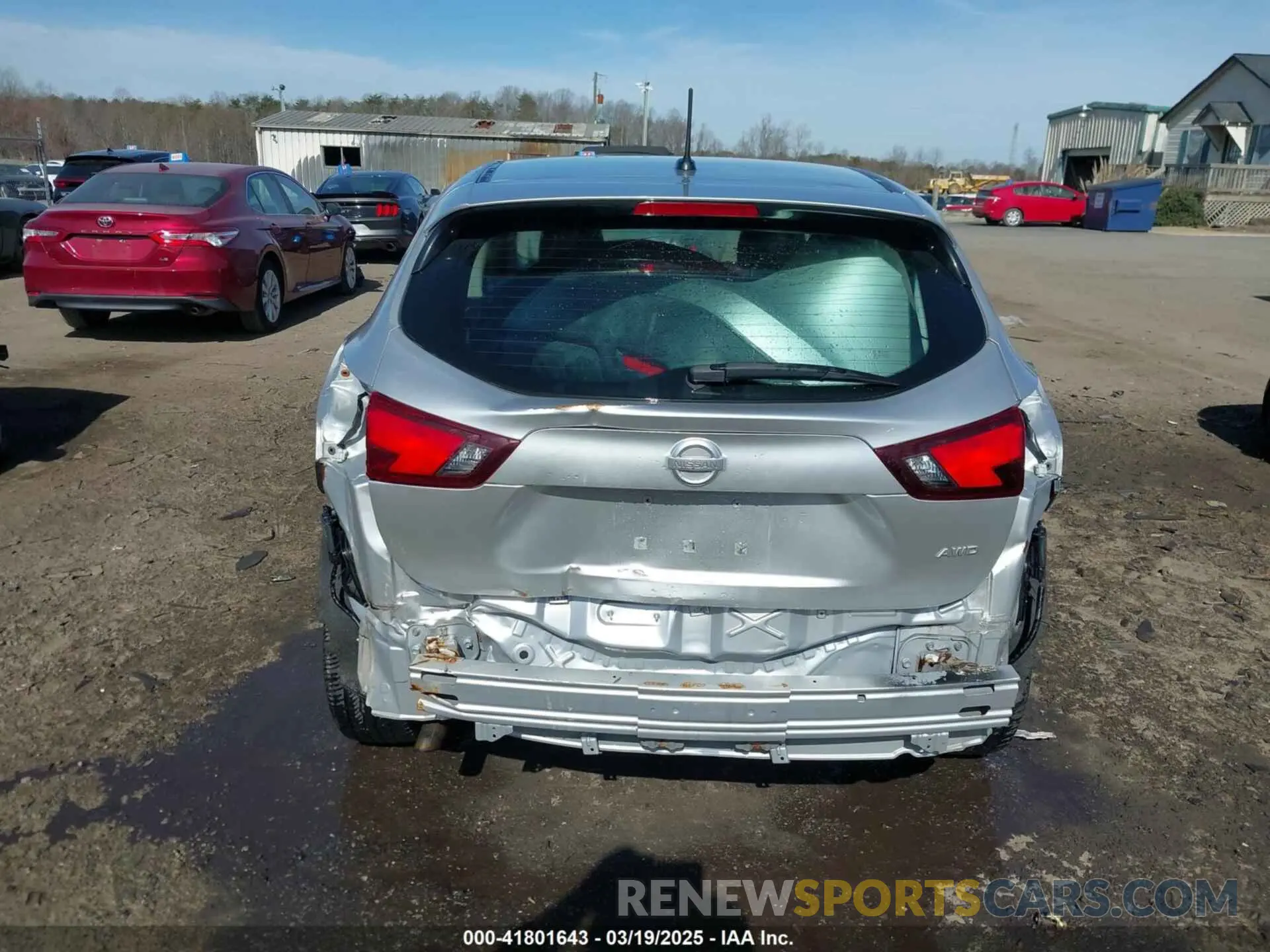 17 Photograph of a damaged car JN1BJ1CR7KW333451 NISSAN ROGUE SPORT 2019