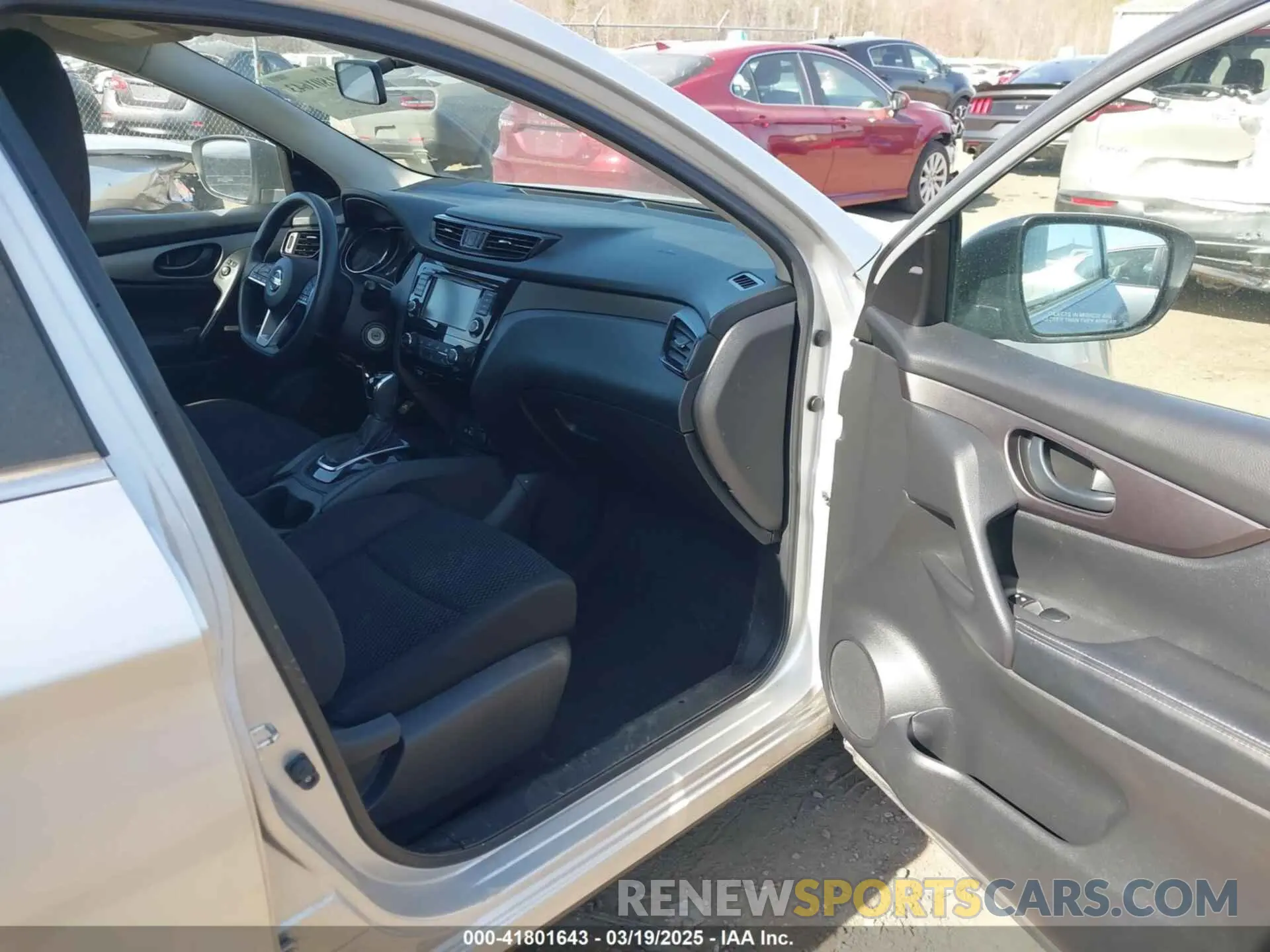 5 Photograph of a damaged car JN1BJ1CR7KW333451 NISSAN ROGUE SPORT 2019