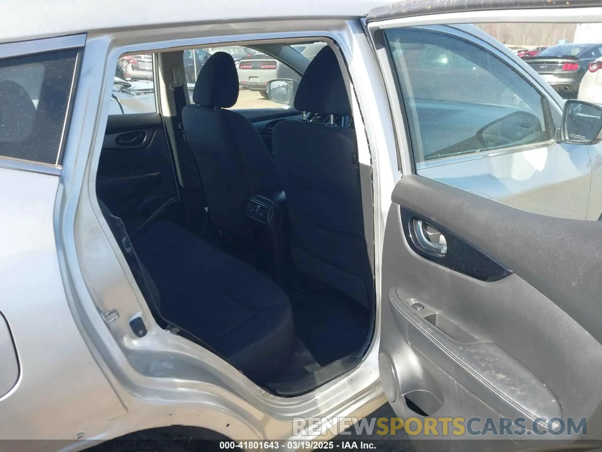 8 Photograph of a damaged car JN1BJ1CR7KW333451 NISSAN ROGUE SPORT 2019