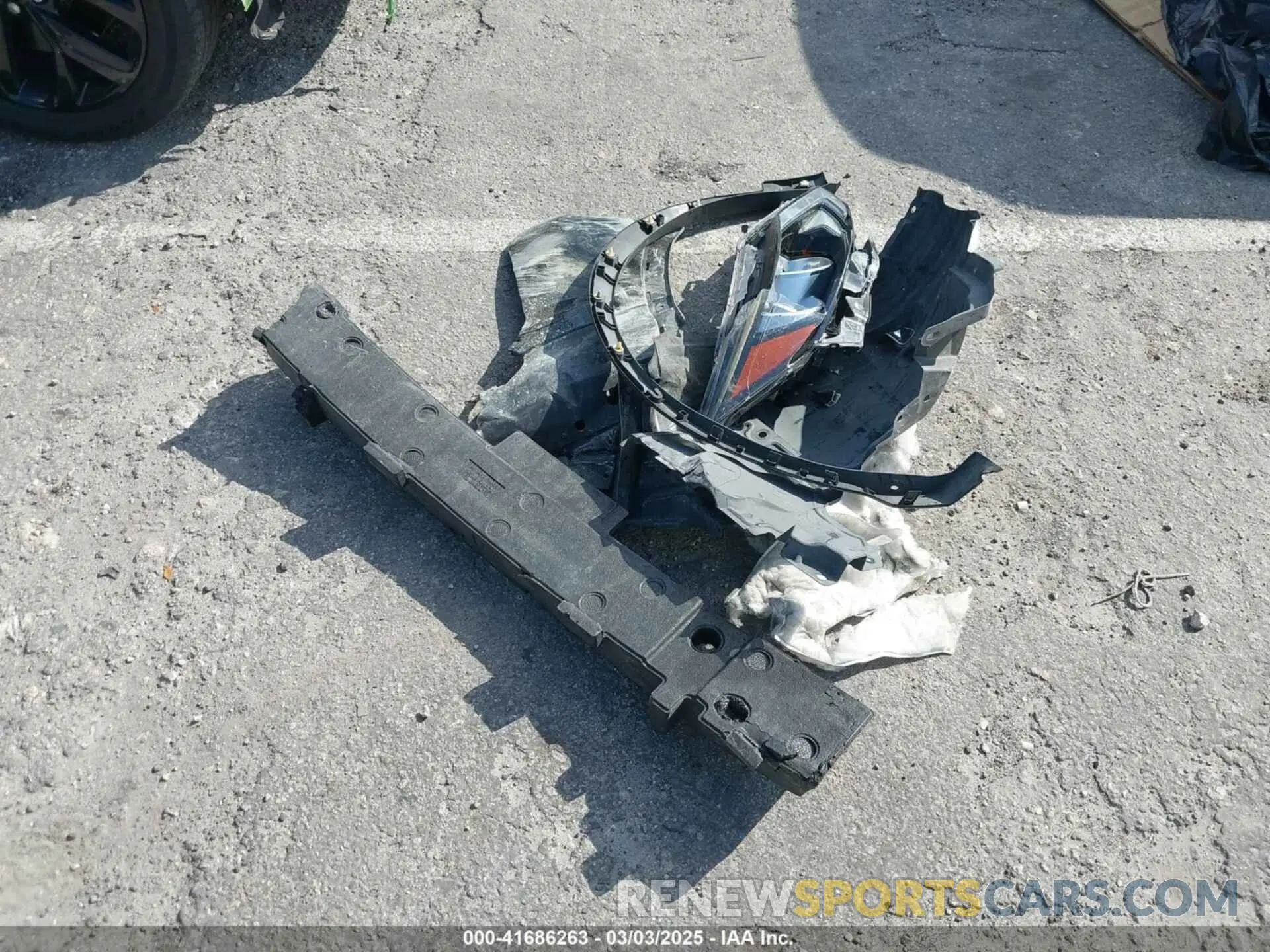12 Photograph of a damaged car JN1BJ1CR7KW623382 NISSAN ROGUE SPORT 2019