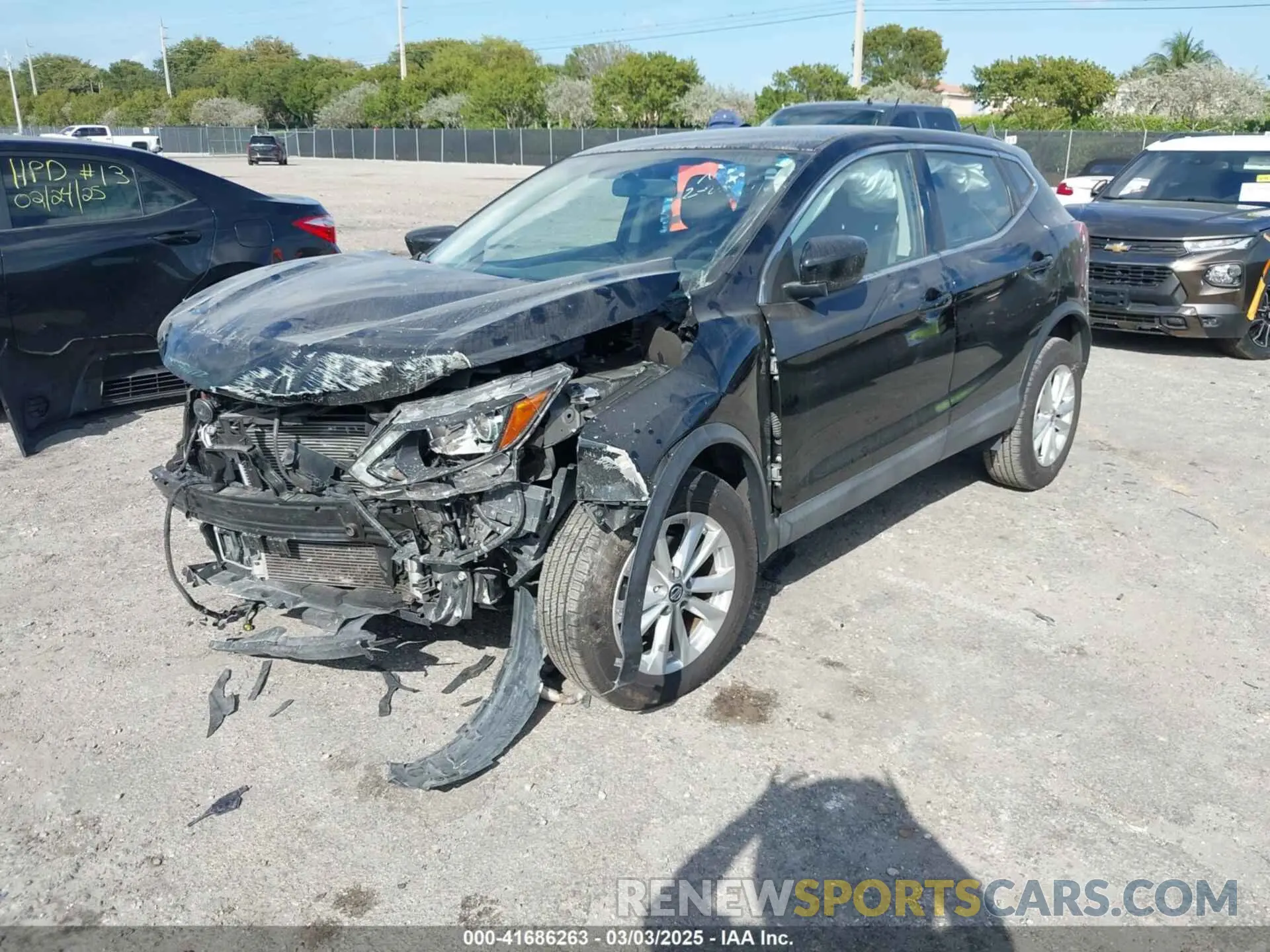 2 Photograph of a damaged car JN1BJ1CR7KW623382 NISSAN ROGUE SPORT 2019