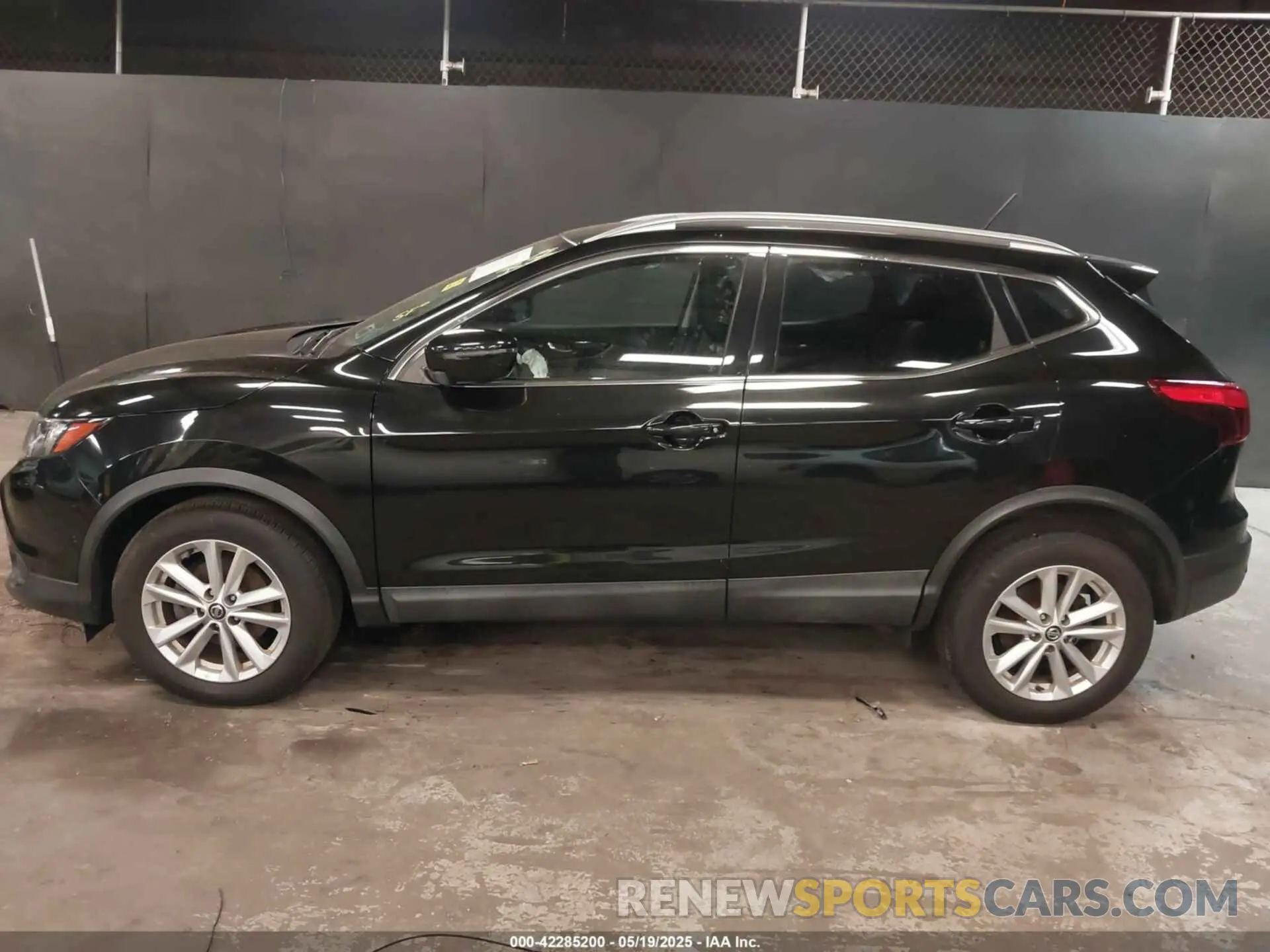 15 Photograph of a damaged car JN1BJ1CR7KW626394 NISSAN ROGUE SPORT 2019