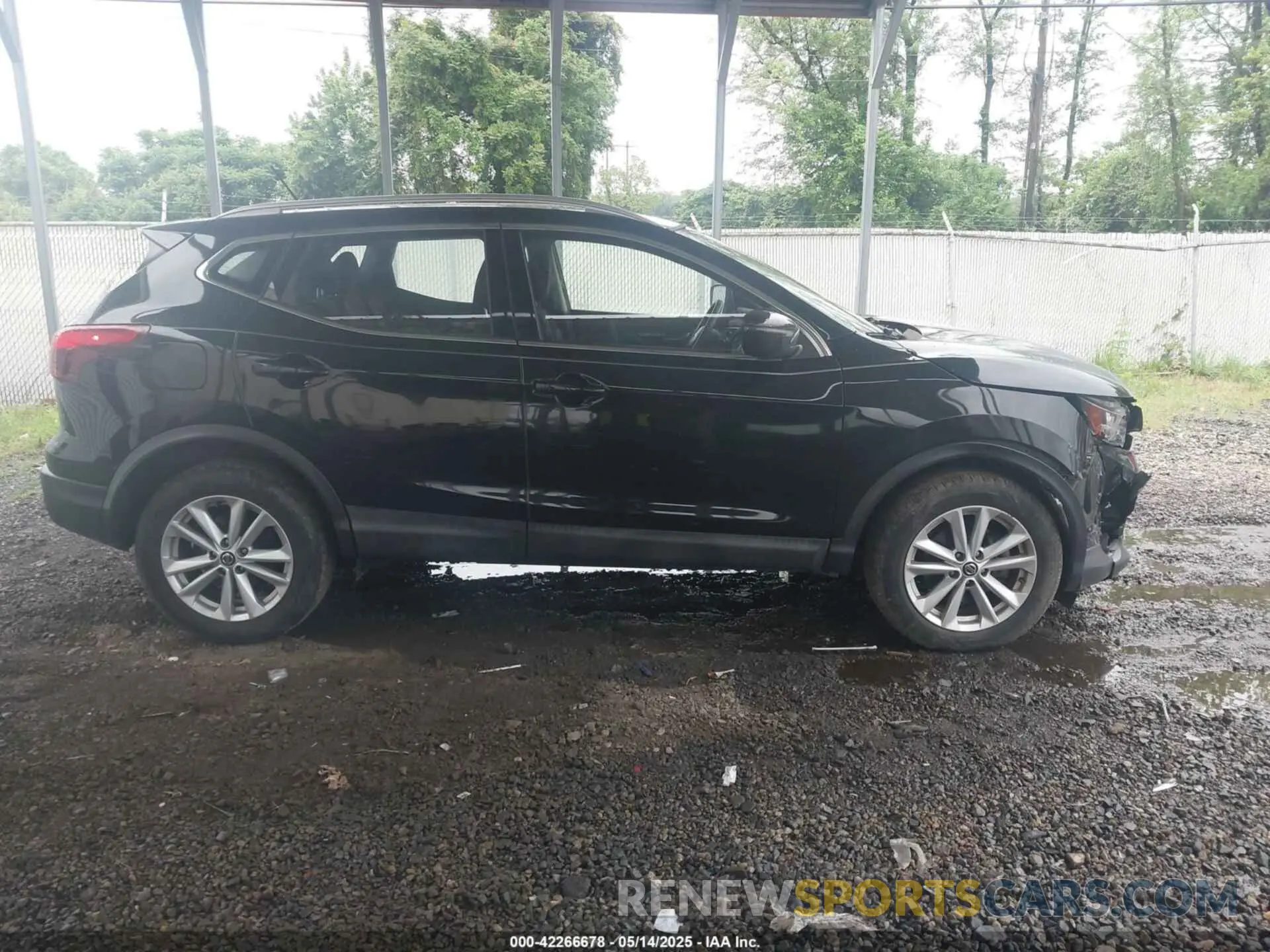 13 Photograph of a damaged car JN1BJ1CR7KW629814 NISSAN ROGUE SPORT 2019