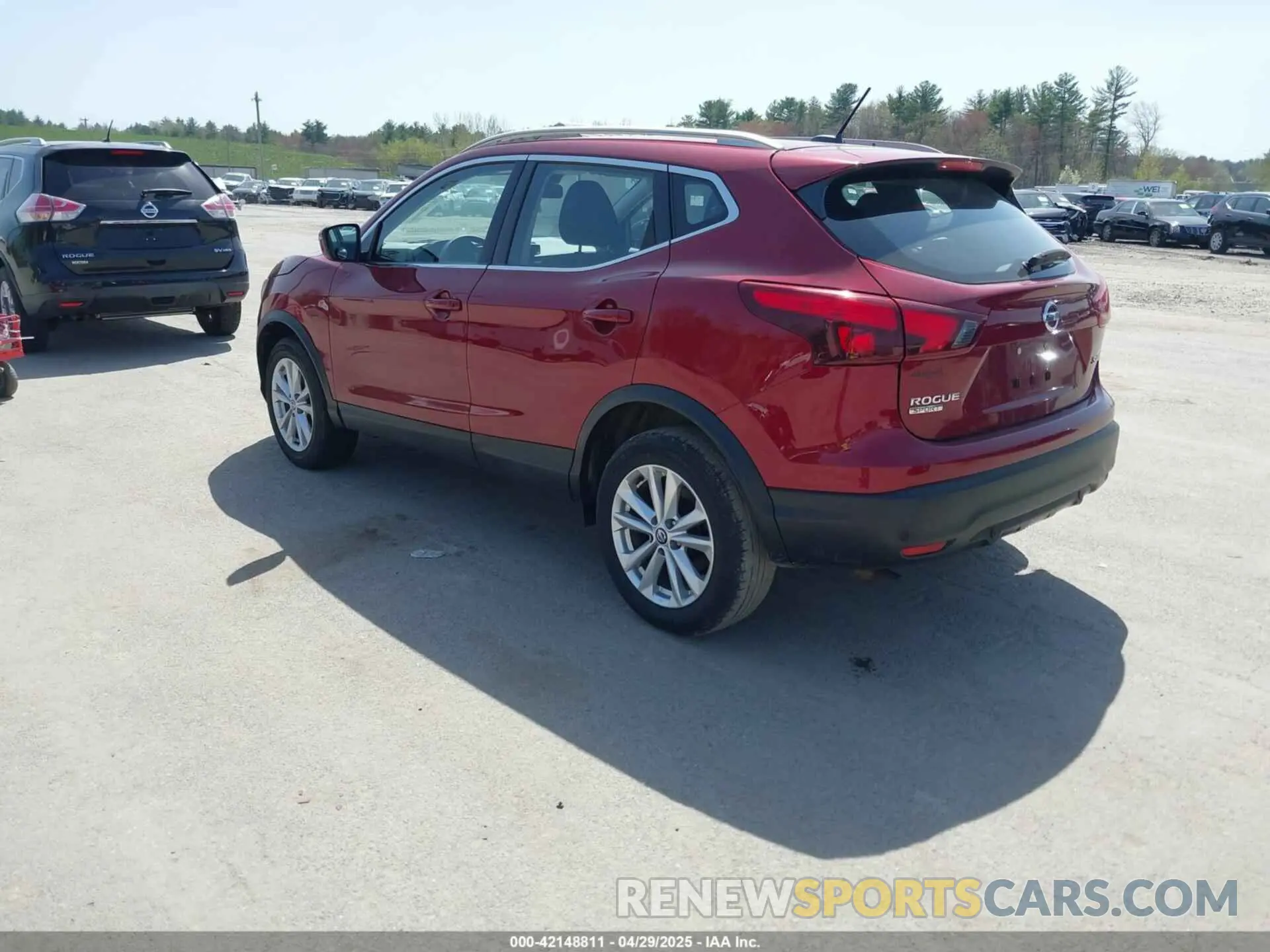 3 Photograph of a damaged car JN1BJ1CR9KW326856 NISSAN ROGUE SPORT 2019