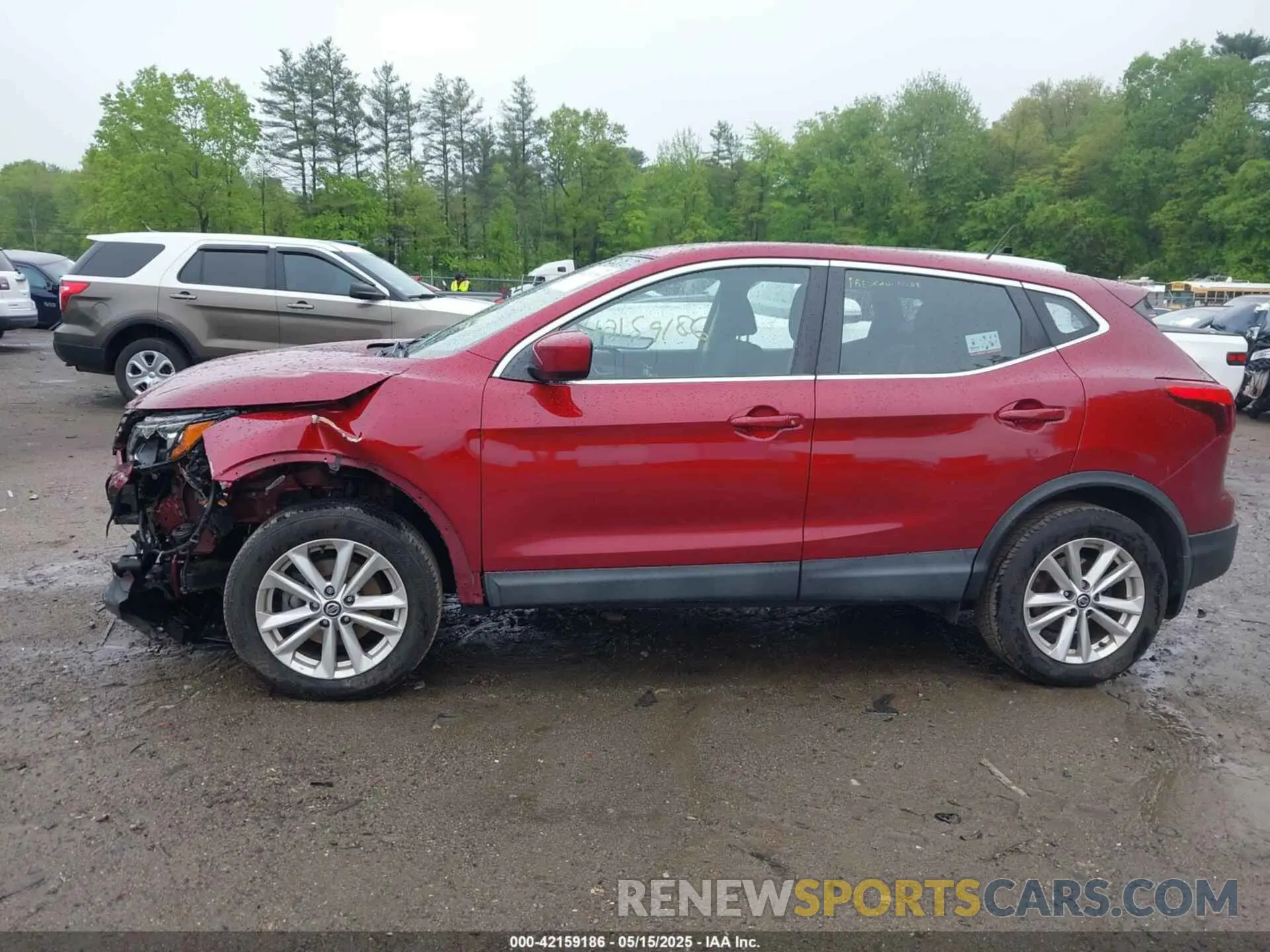 14 Photograph of a damaged car JN1BJ1CR9KW330521 NISSAN ROGUE SPORT 2019