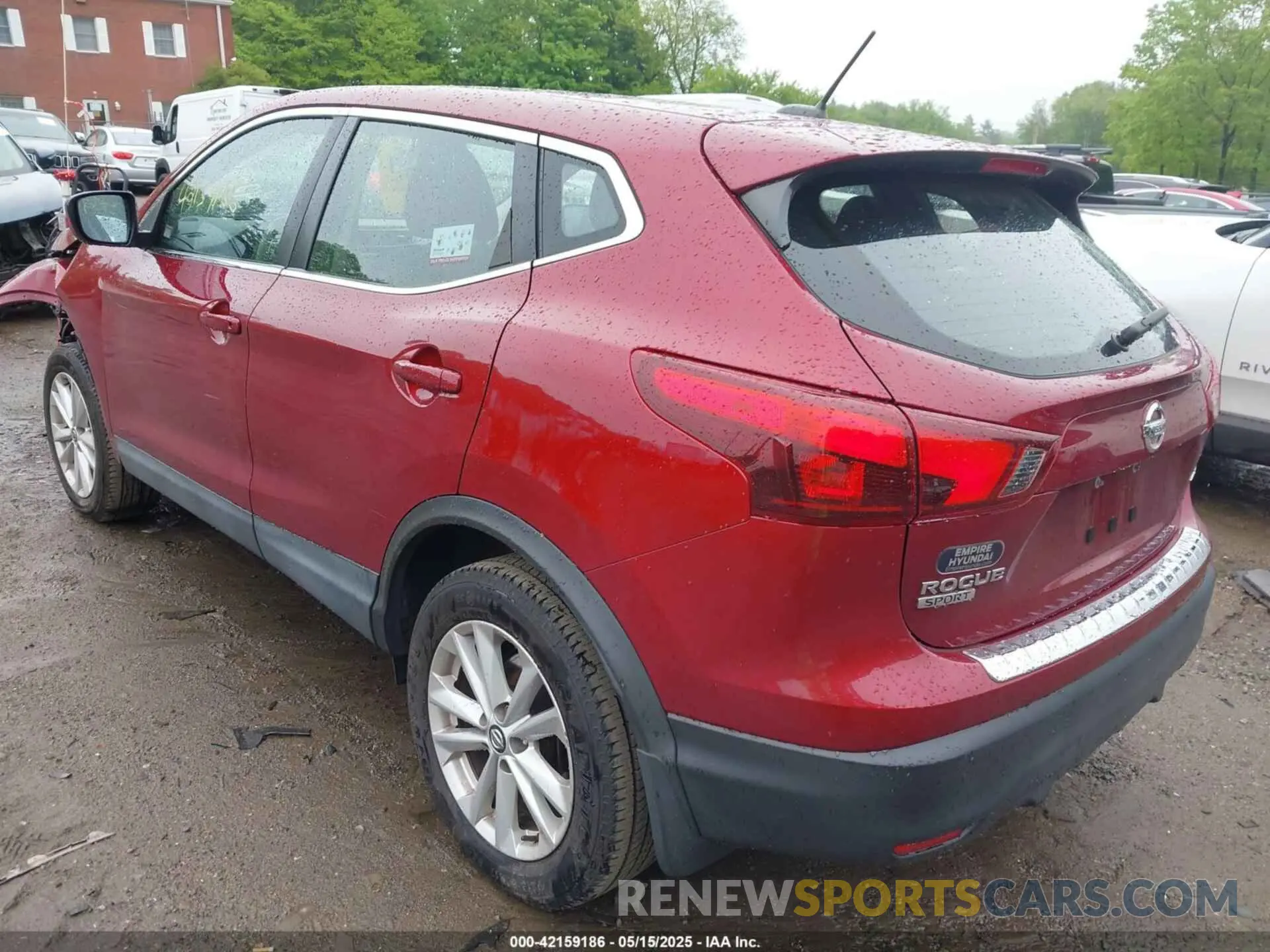 3 Photograph of a damaged car JN1BJ1CR9KW330521 NISSAN ROGUE SPORT 2019